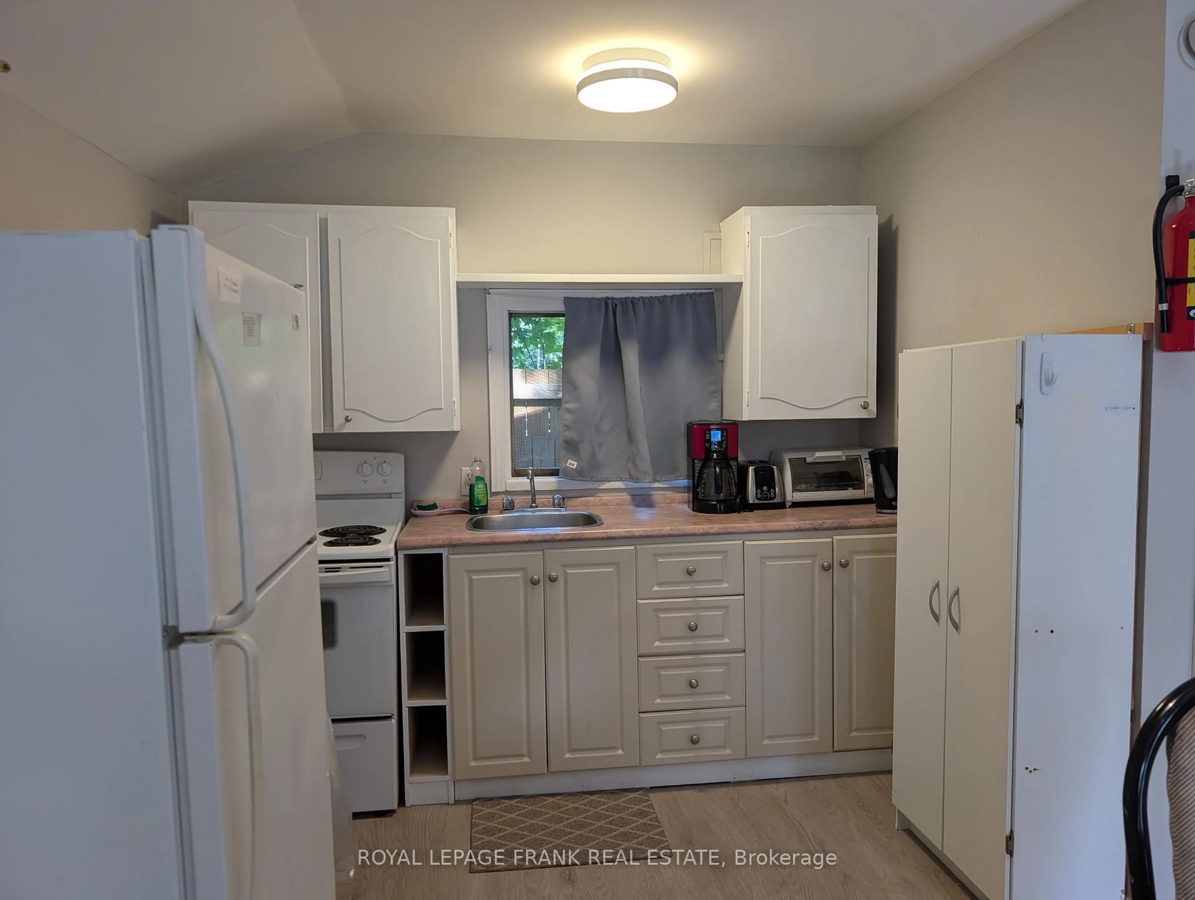 Standard kitchen, unknown for 230-232 Lake Dalrymple Rd #4, Kawartha Lakes Ontario L0K 1W0
