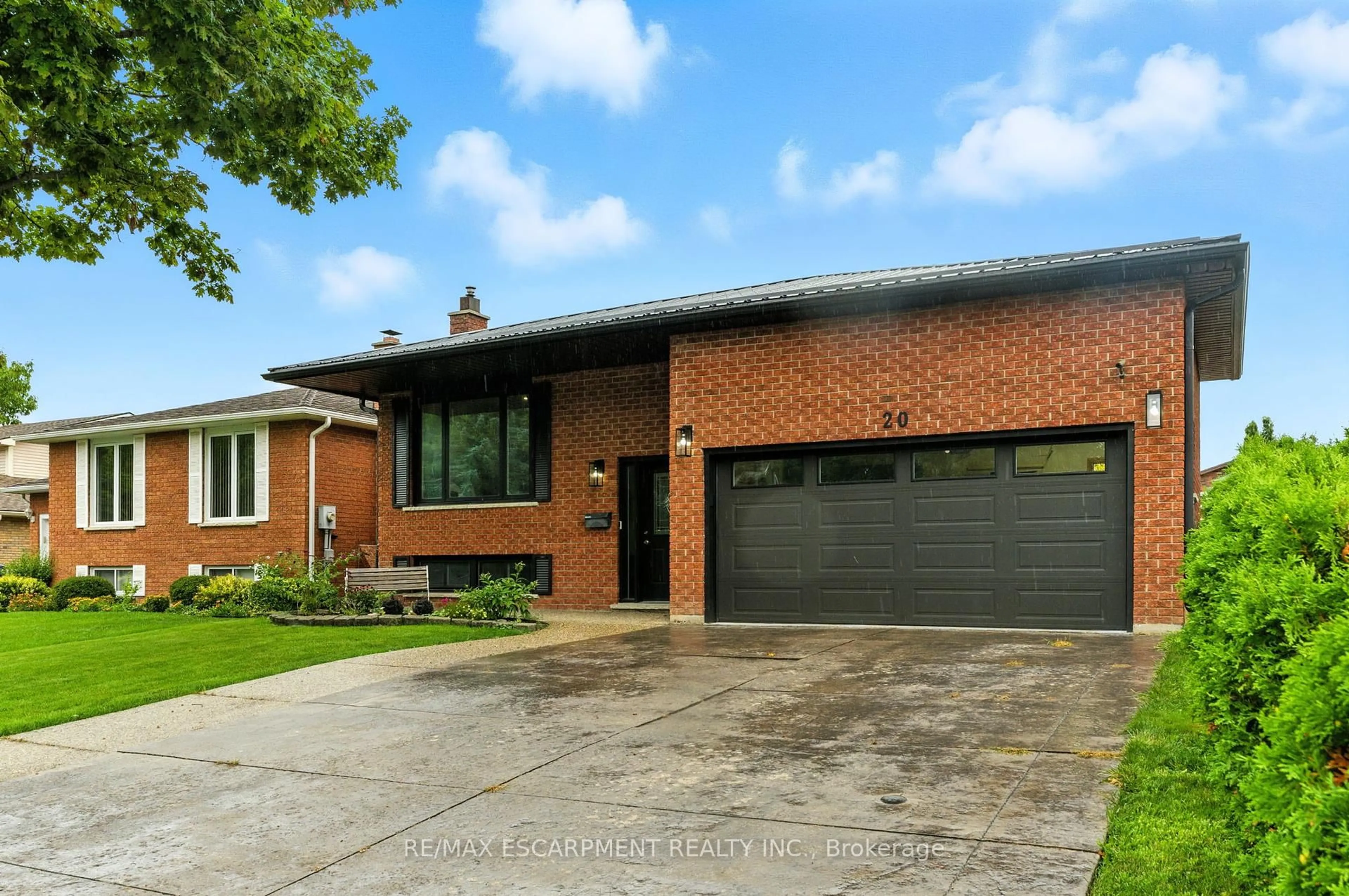 Home with brick exterior material, street for 20 Woodfield Ave, Haldimand Ontario N0A 1A0