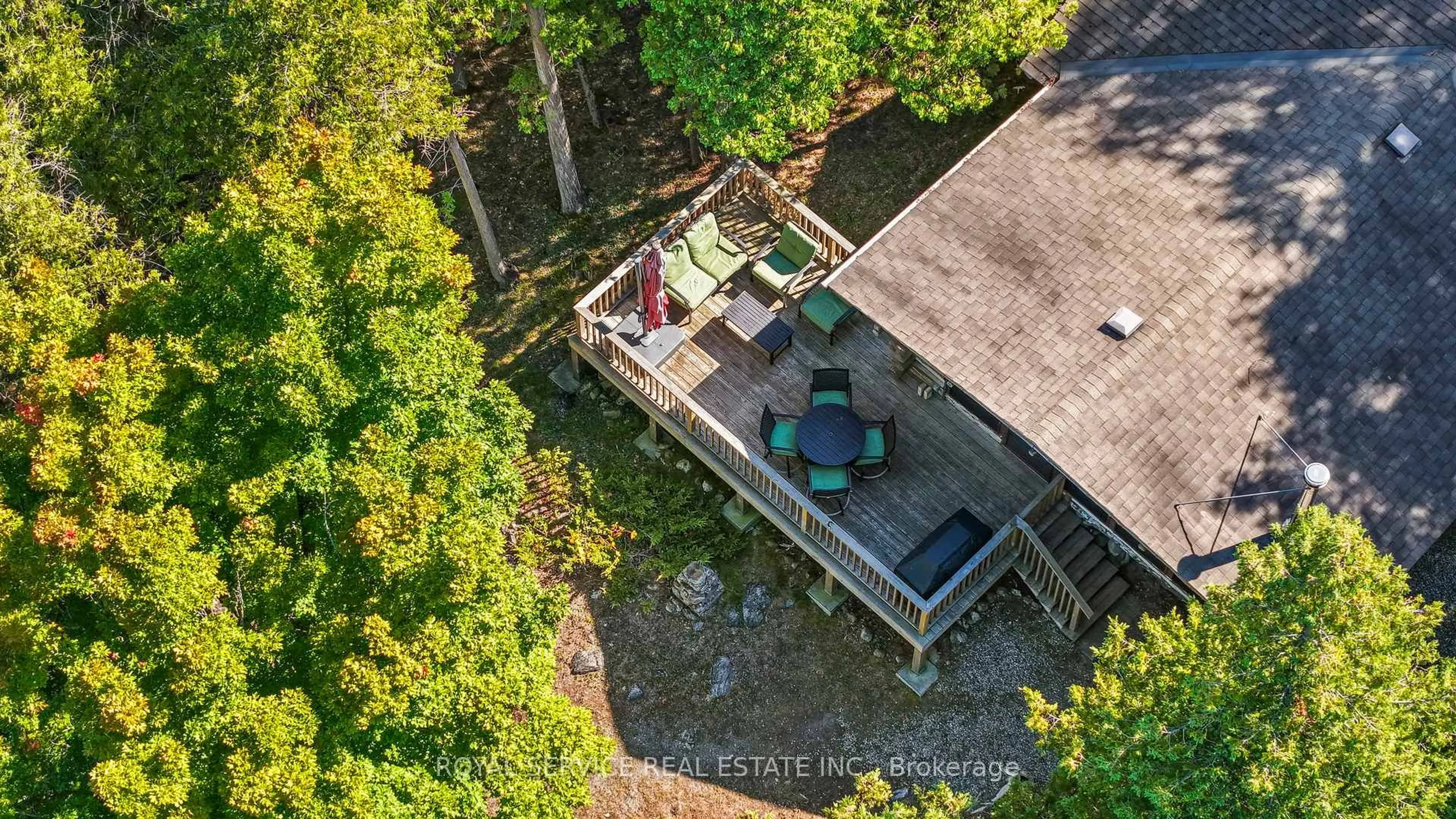 A pic from outside/outdoor area/front of a property/back of a property/a pic from drone, water/lake/river/ocean view for 190 Brady Rd, Rideau Lakes Ontario K0G 1X0