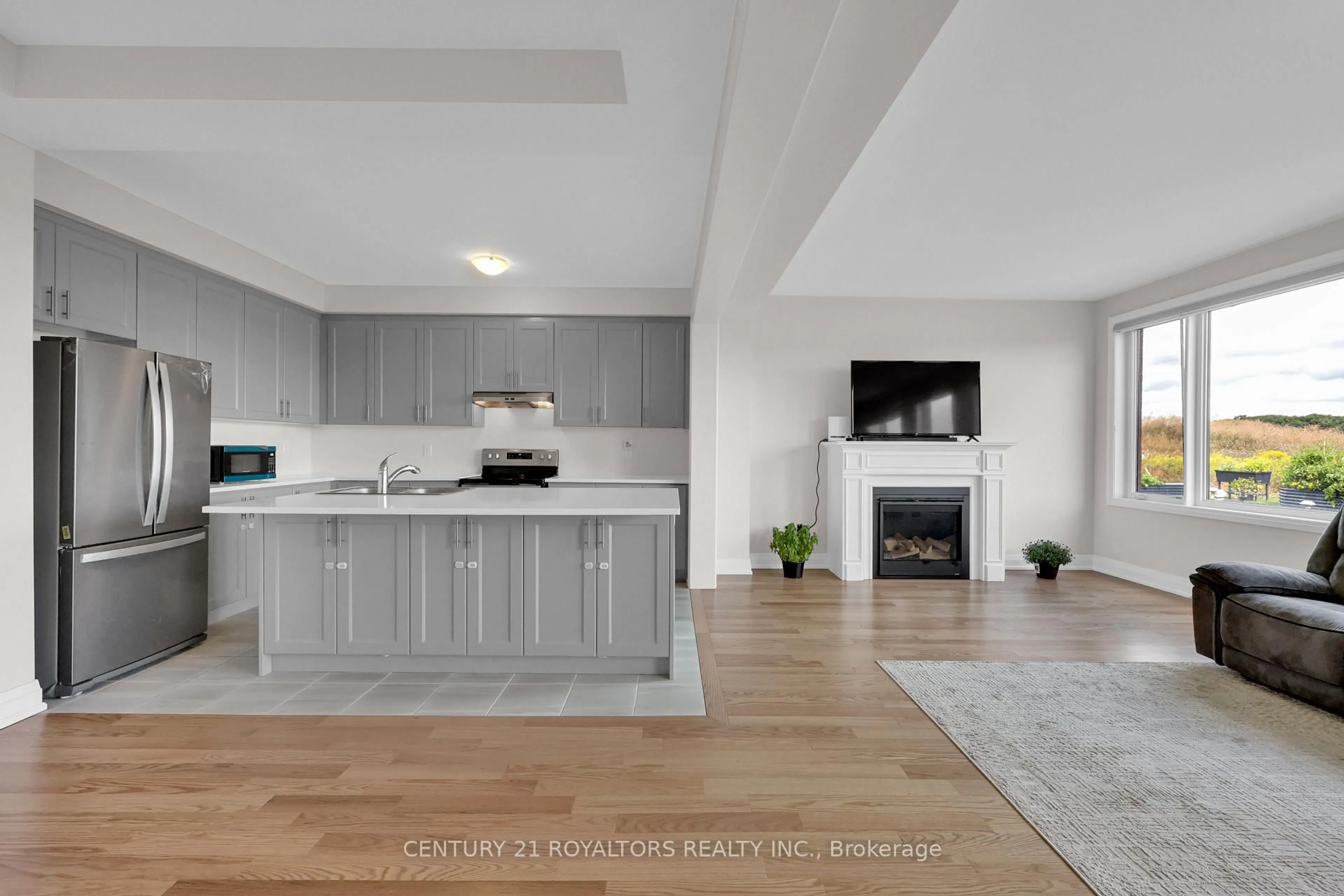 Open concept kitchen, unknown for 909 Knights Lane, Woodstock Ontario N4T 0P7