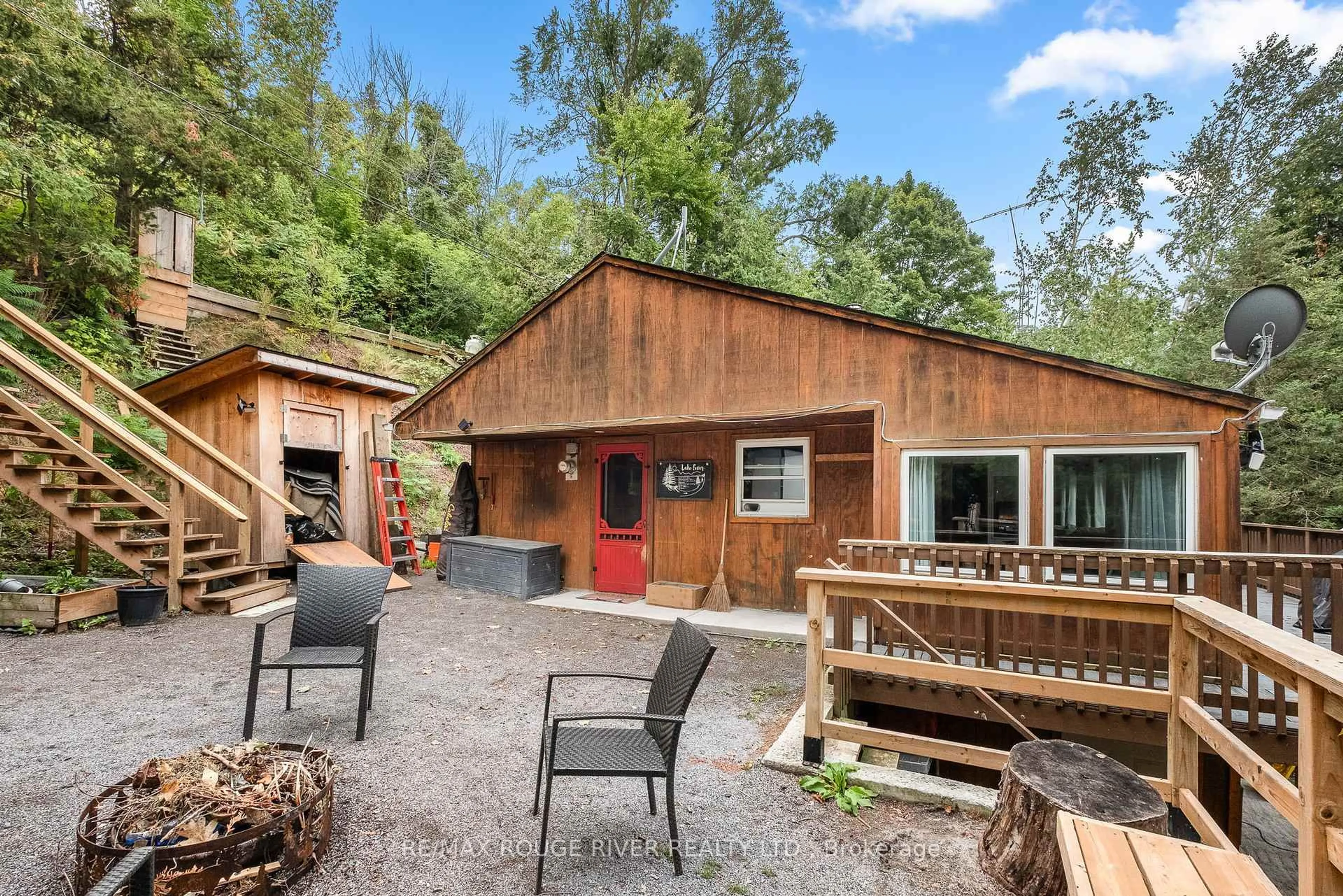 Patio, unknown for 68 Robins Rd #156, Alnwick/Haldimand Ontario K0L 1Y0
