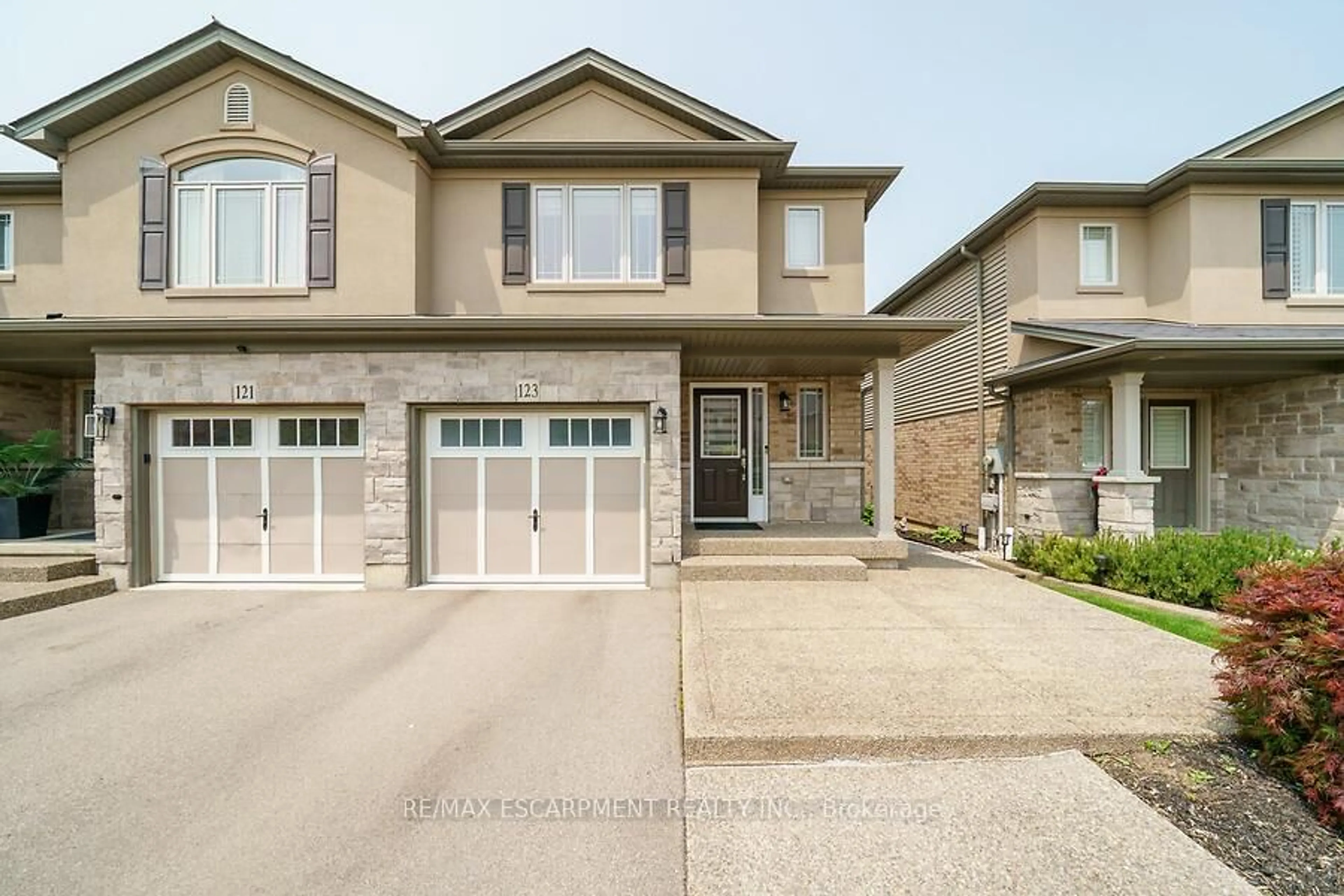 Unknown for 123 WESTBANK Tr, Hamilton Ontario L8J 0H3