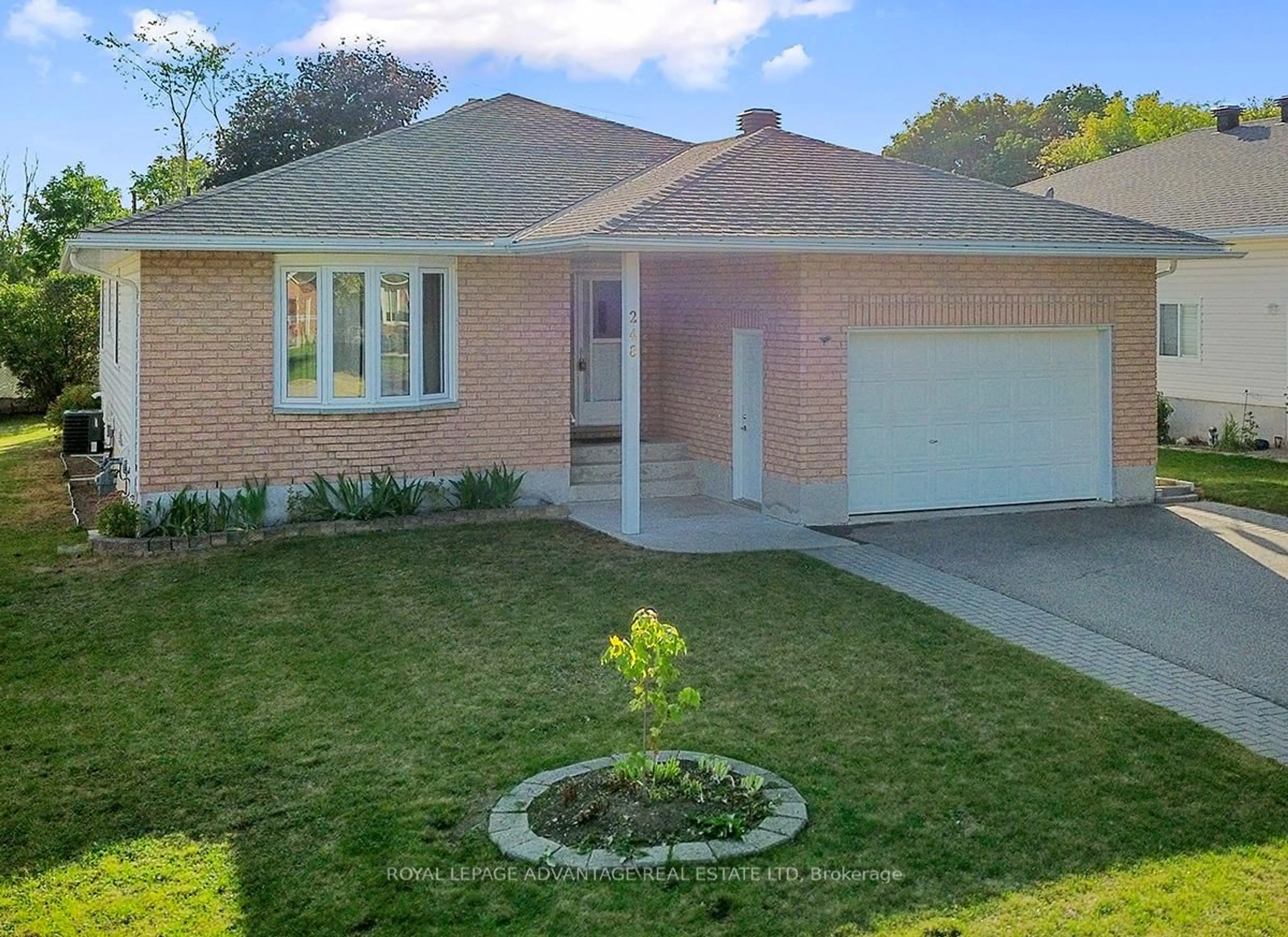 Home with vinyl exterior material, street for 248 Glenwood Cres, Smiths Falls Ontario K7A 5L1