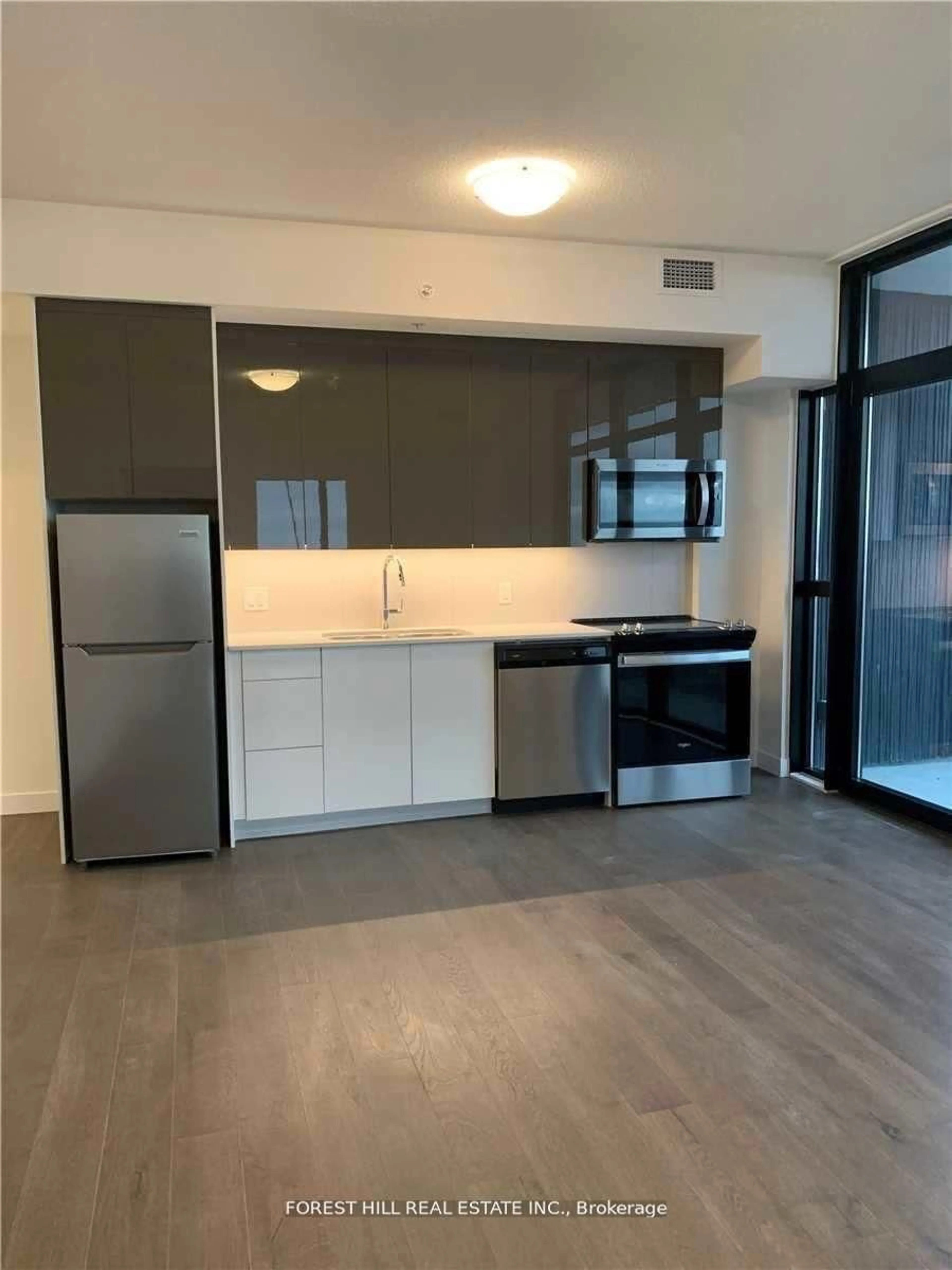 Standard kitchen, unknown for 60 Frederick St #3314, Kitchener Ontario N2H 2L7