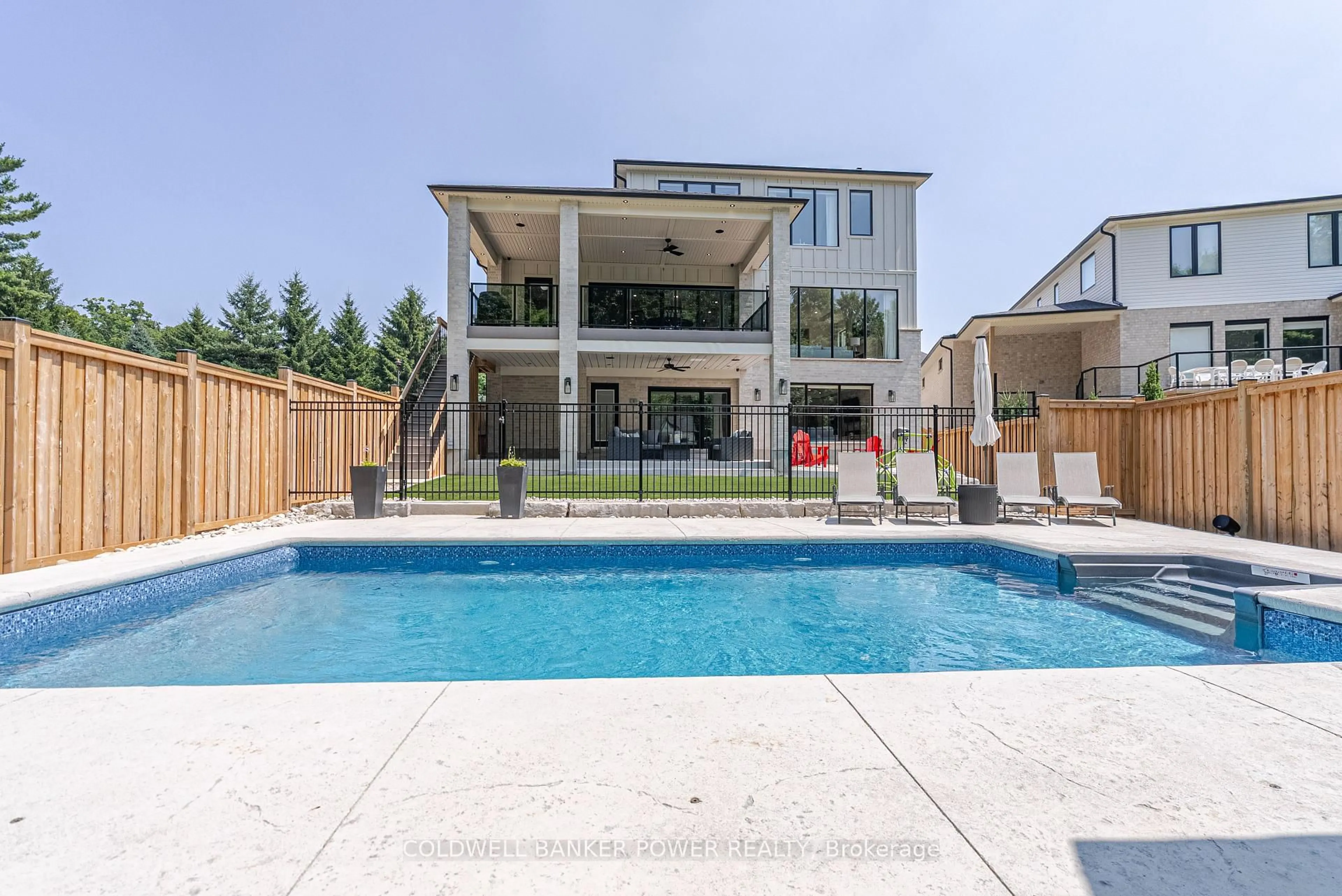 Pool for 720 Apricot Dr #14, London South Ontario N6K 0M5
