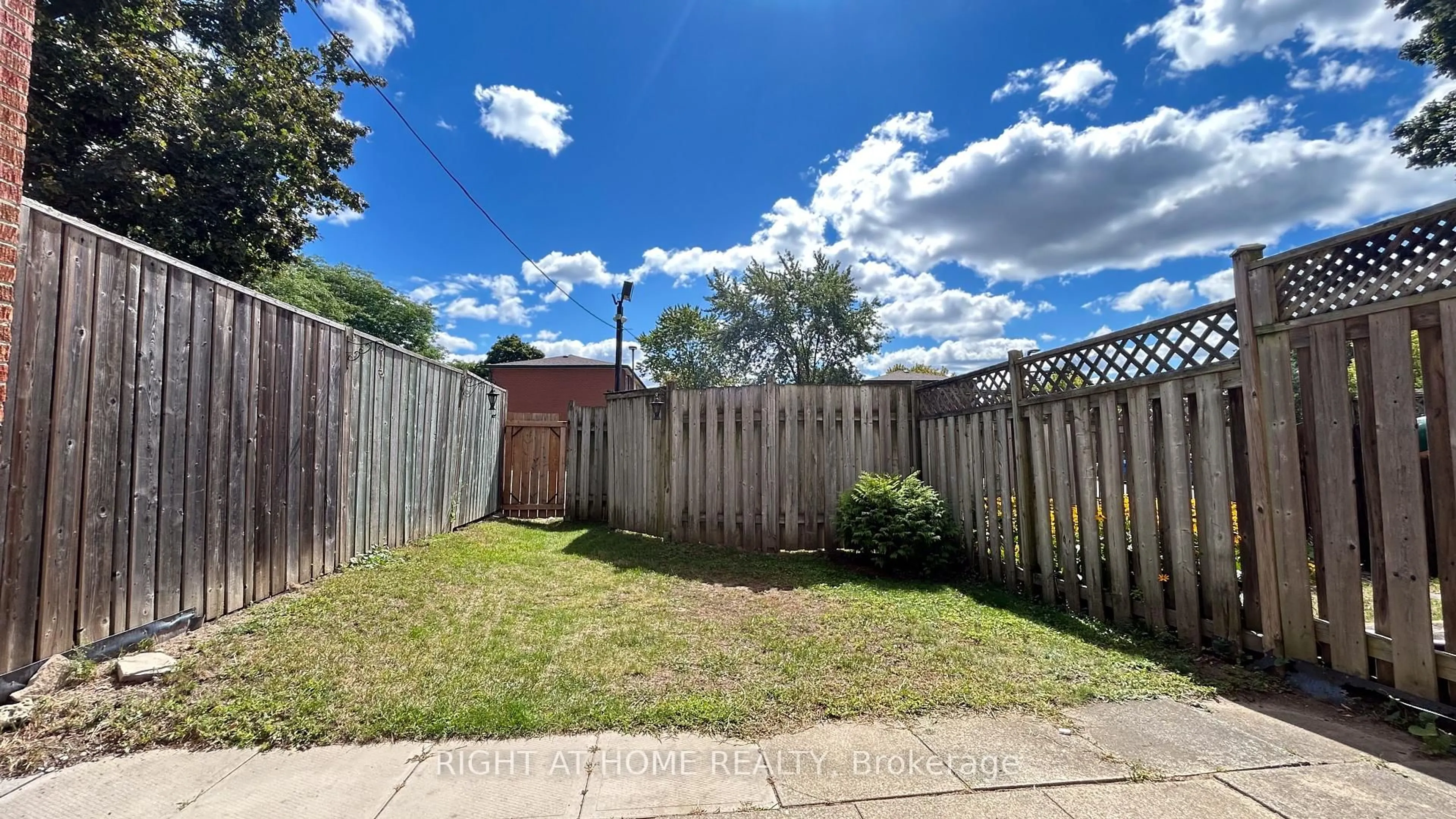 A pic from outside/outdoor area/front of a property/back of a property/a pic from drone, street for 160 Jansen Ave #32, Kitchener Ontario N2A 2L7