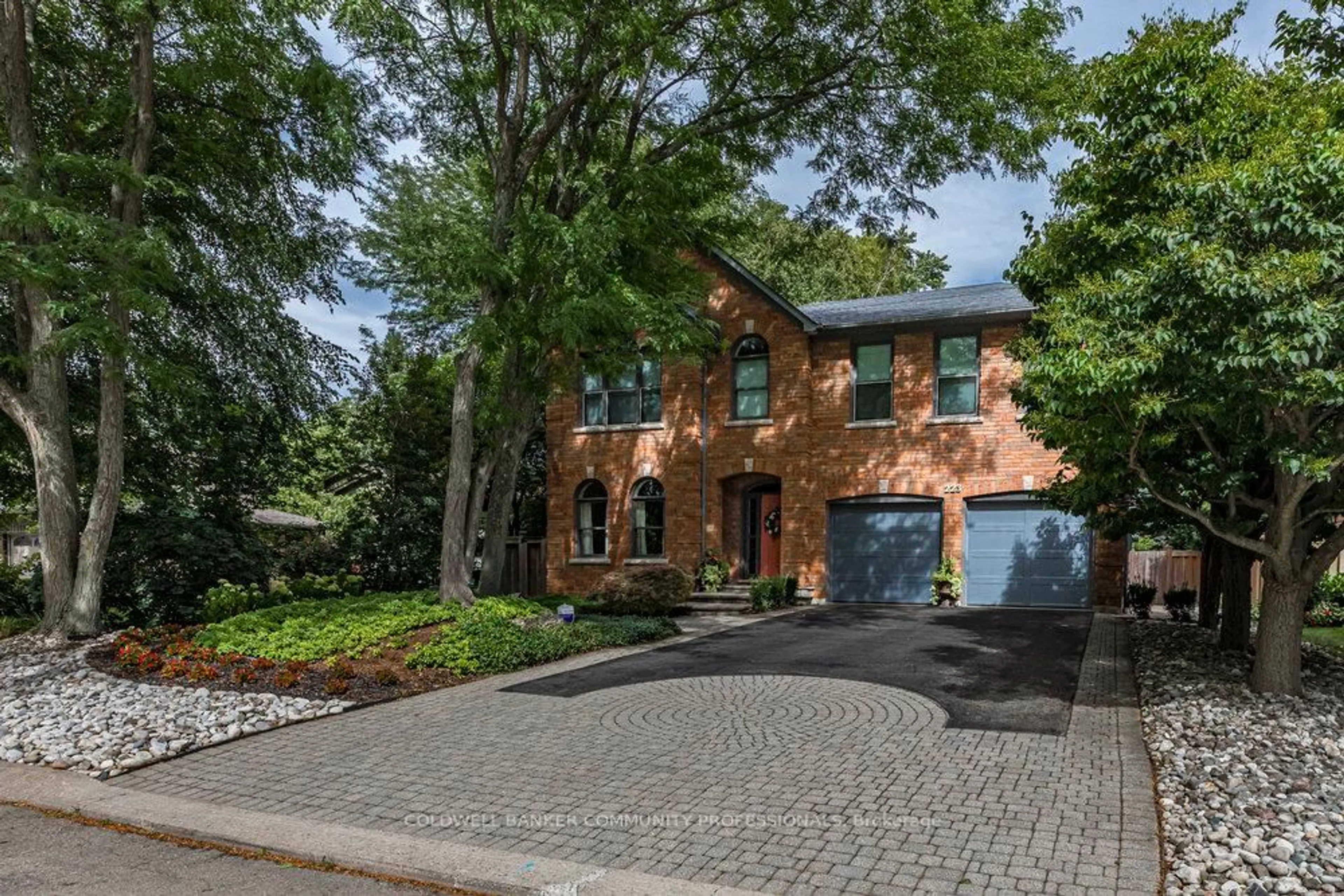 Home with brick exterior material, street for 223 Briar Hill Cres, Hamilton Ontario L9G 3M9