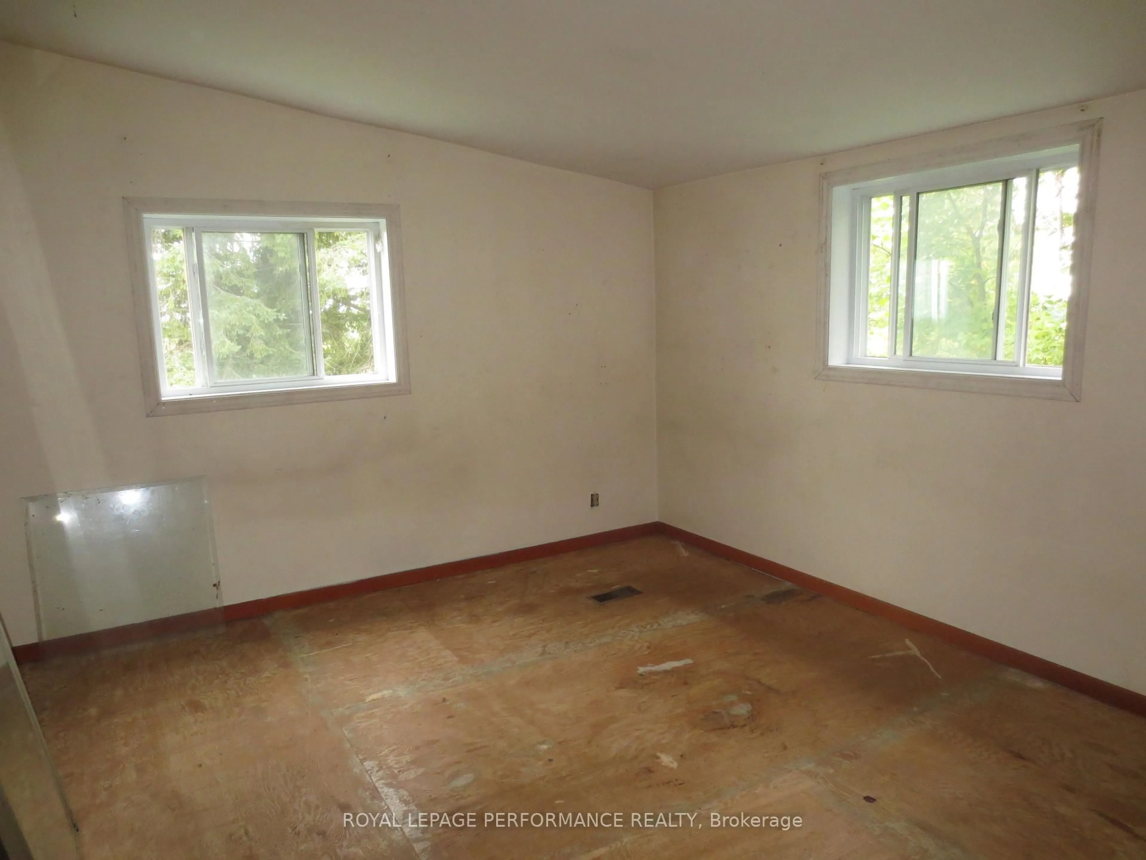 A pic of a room for 20033 Kenyon Conc Rd 4 Rd, North Glengarry Ontario K0C 1A0