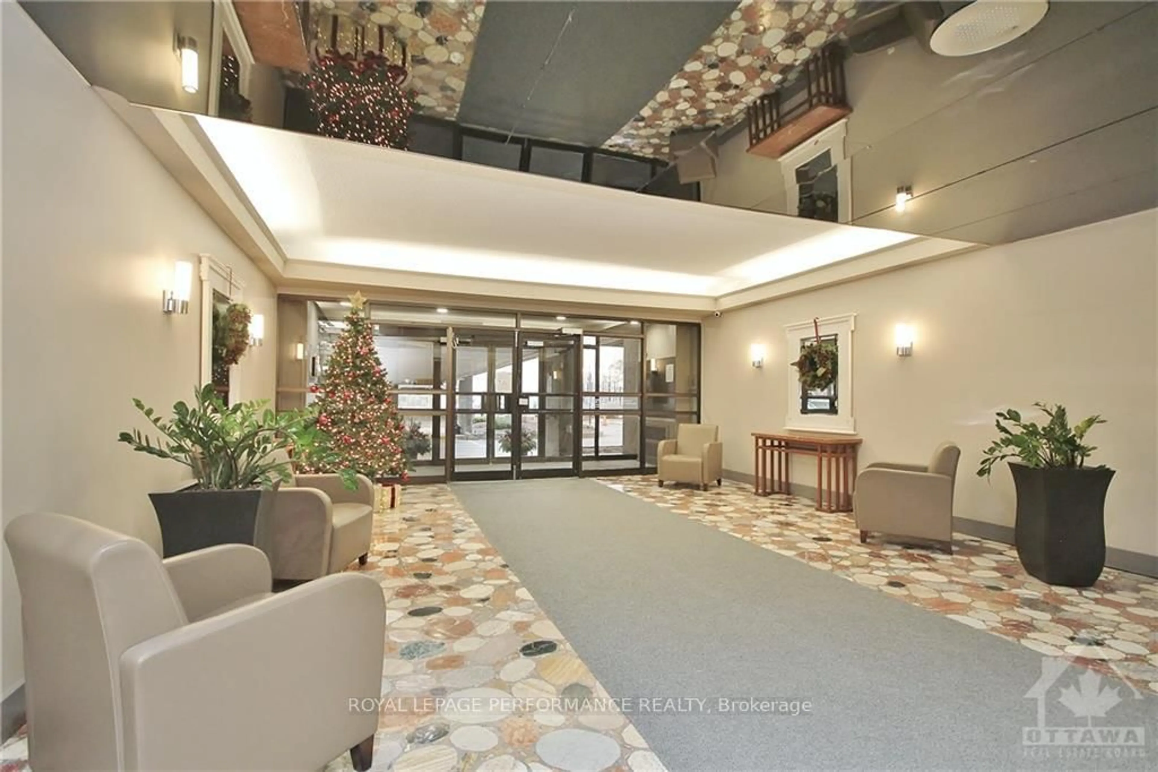 Lobby for 1785 Frobisher Lane #1102, Ottawa Ontario K1G 3T7