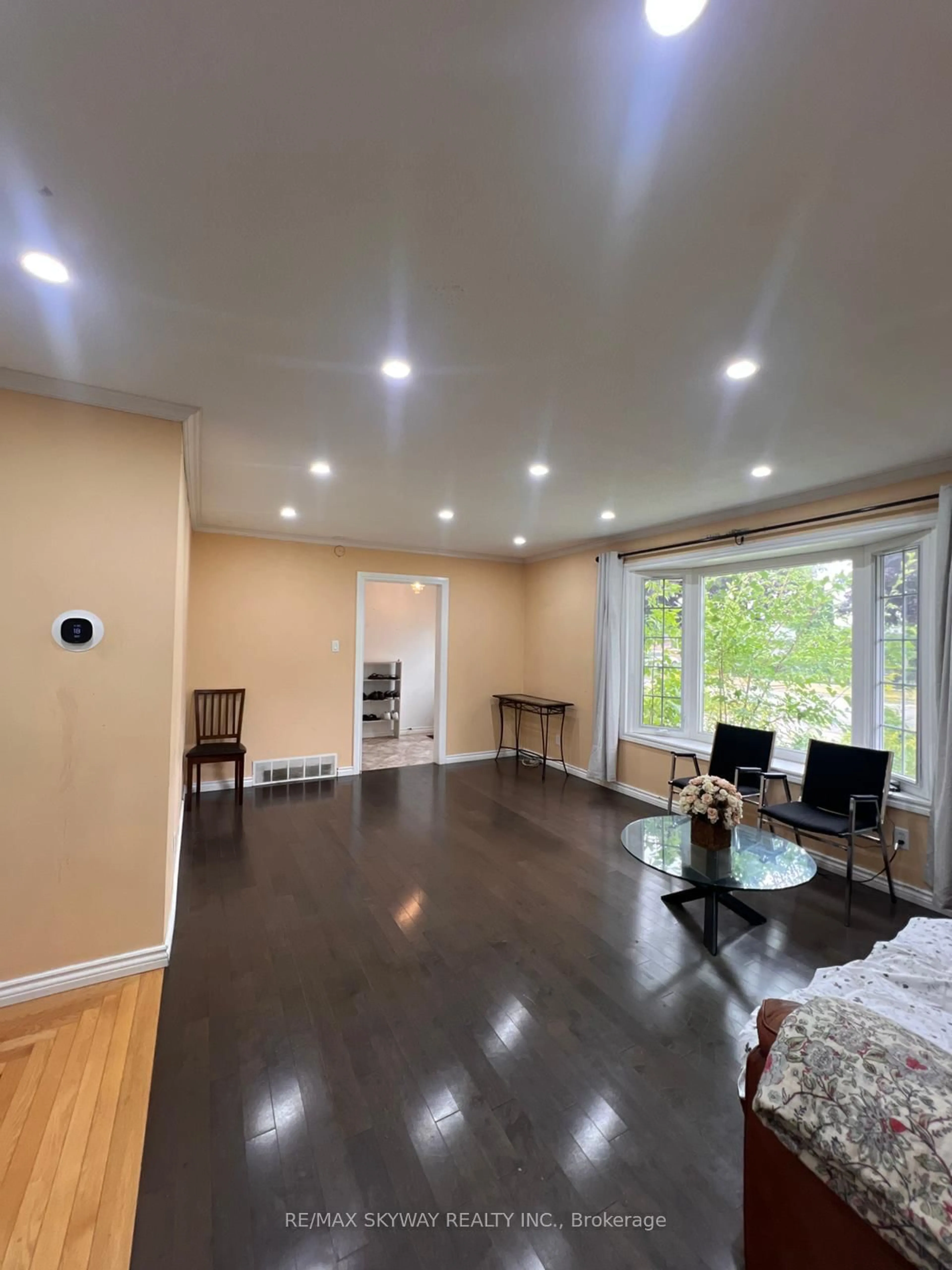 A pic of a room for 162 Cedarwoods Cres, Kitchener Ontario N2C 2J8