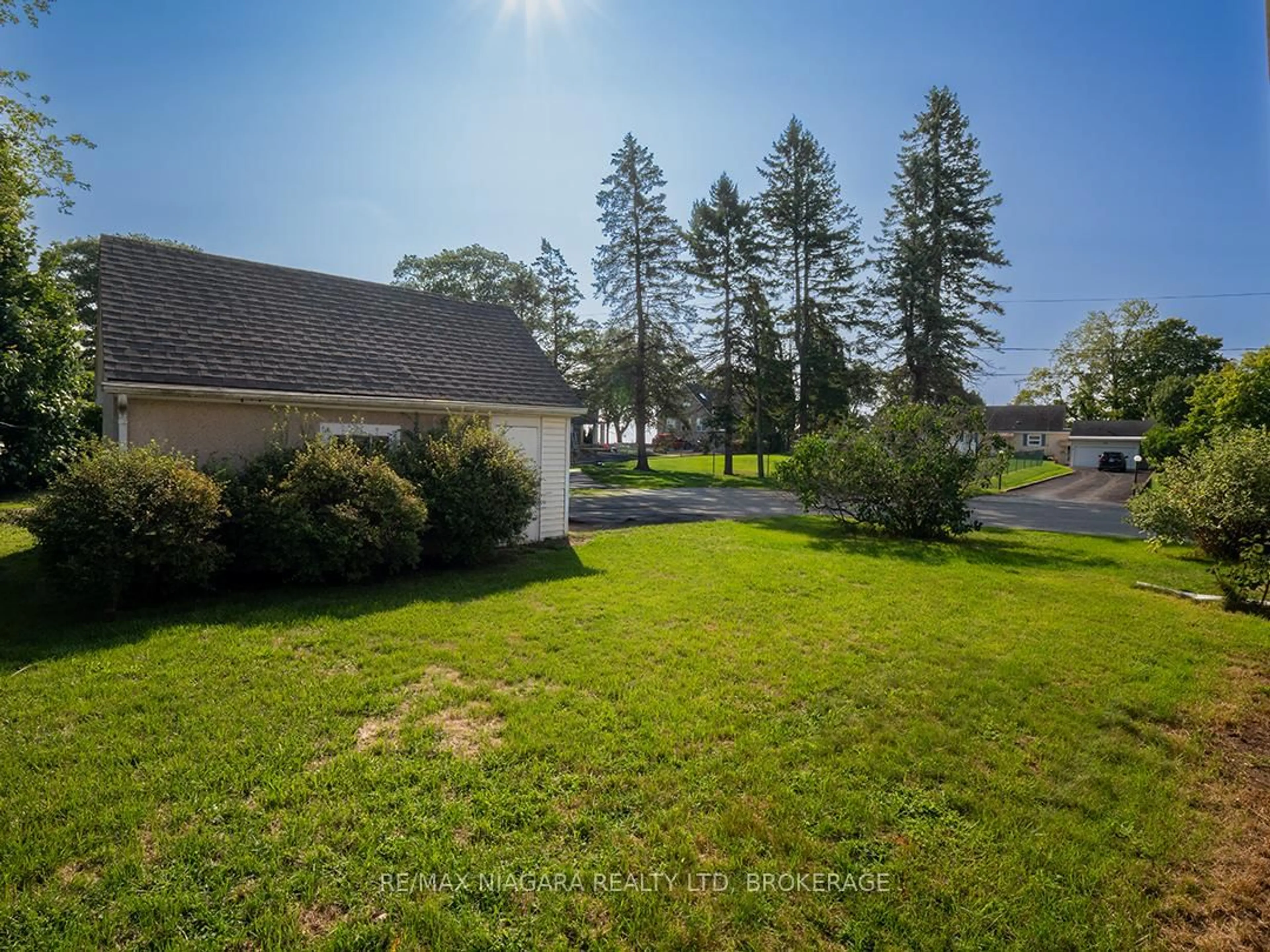 A pic from outside/outdoor area/front of a property/back of a property/a pic from drone, water/lake/river/ocean view for 29 Rosemount Ave, Port Colborne Ontario L3K 5P8