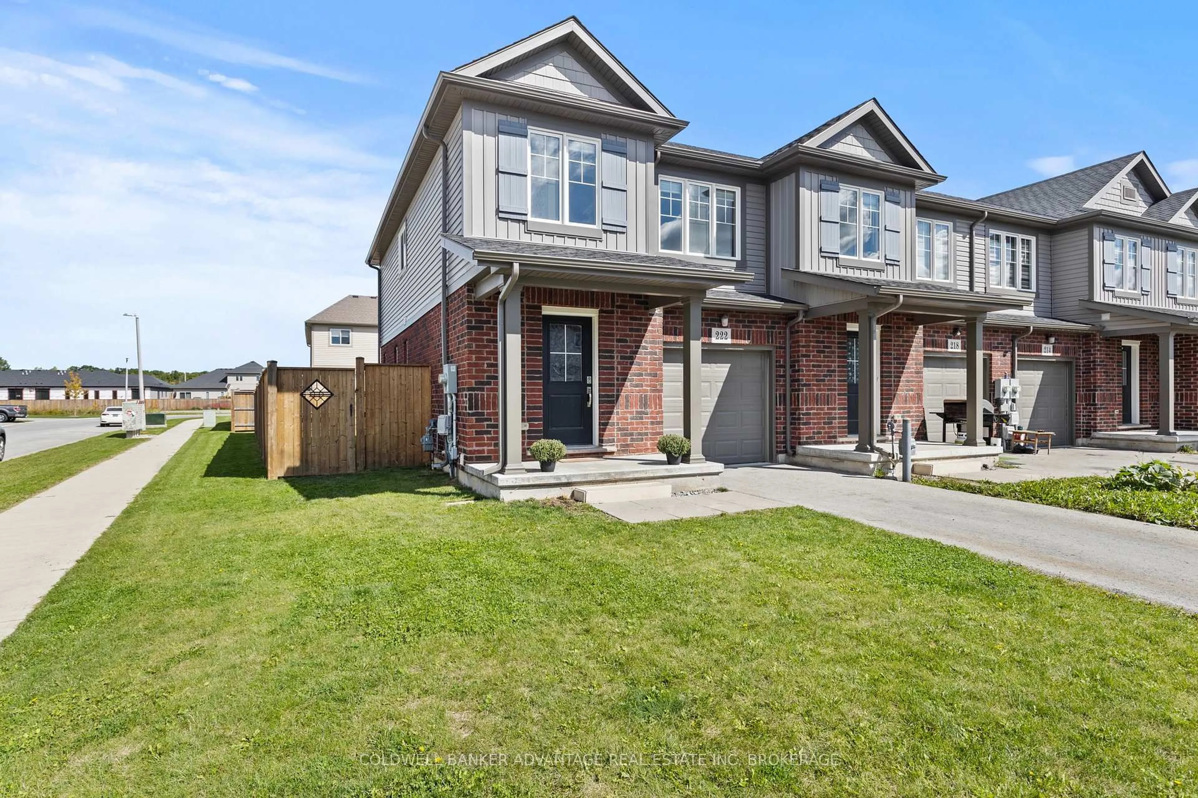 Home with brick exterior material, street for 222 Heron St, Welland Ontario L3C 0G7