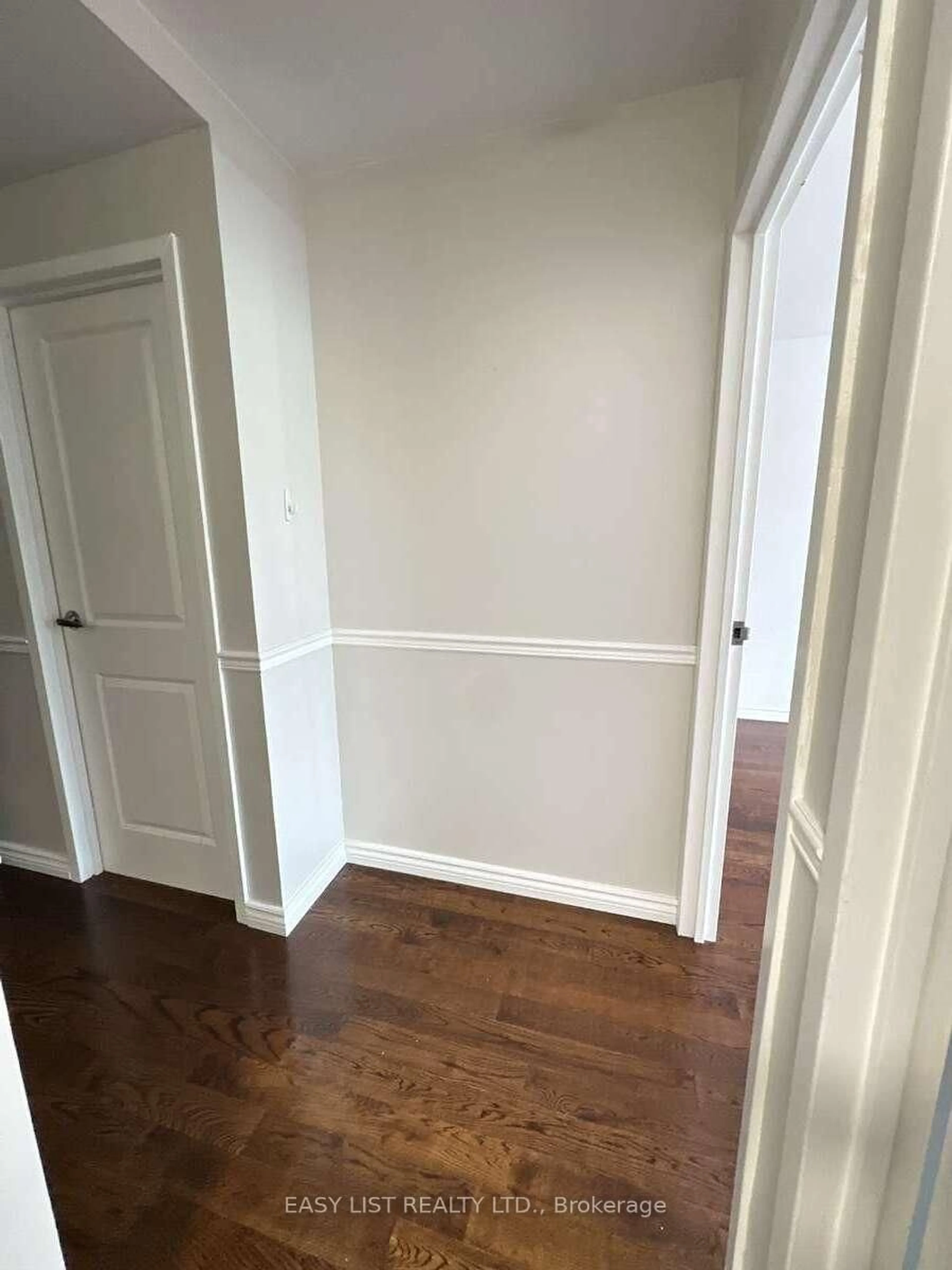A pic of a room for 1177 Belanger Ave #305, Ottawa Ontario K1H 8N7