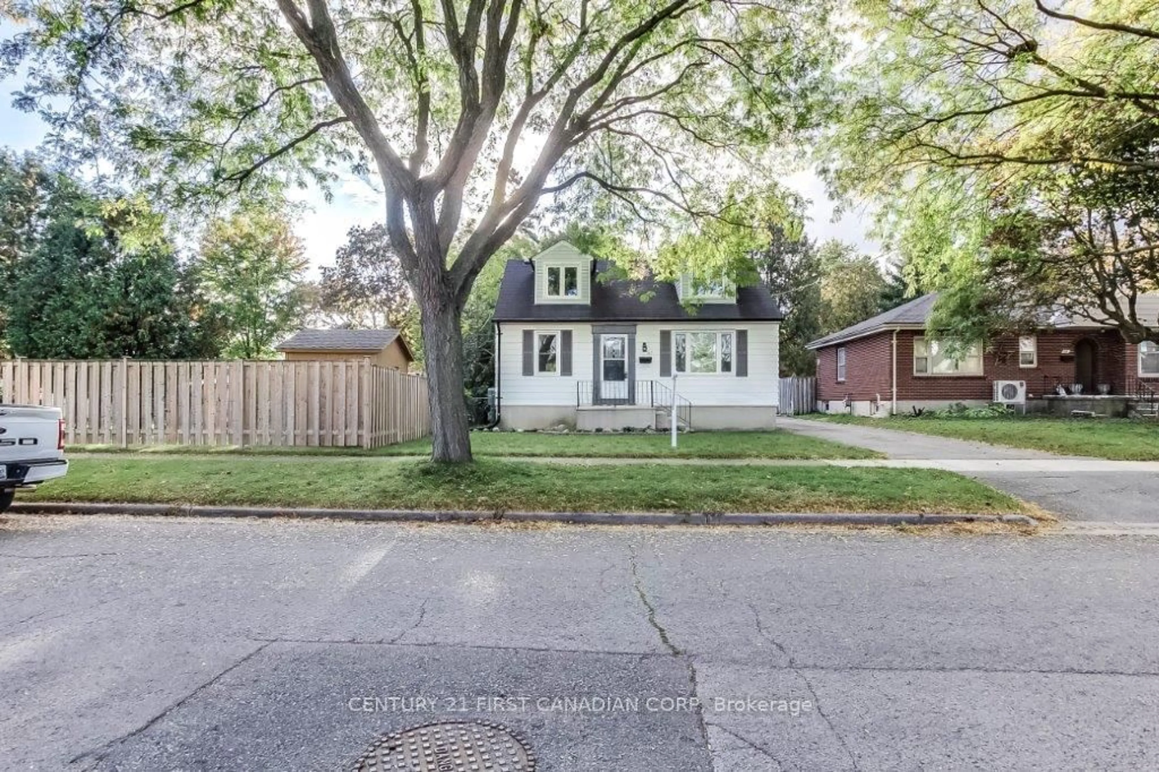 Unknown for 347 Thiel St, London East Ontario N5W 4P7