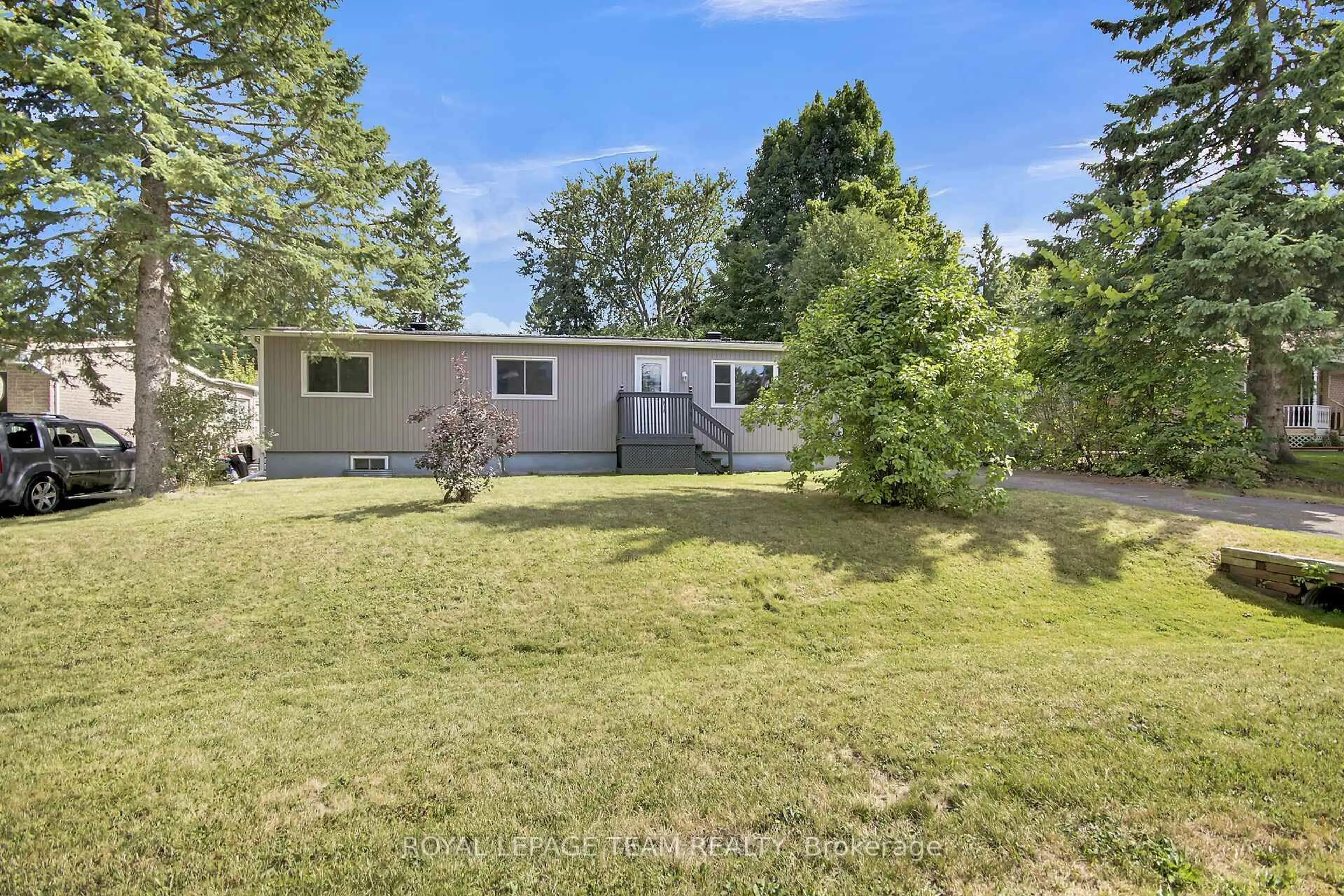 A pic from outside/outdoor area/front of a property/back of a property/a pic from drone, unknown for 14 Lazy Nol Crt, Ottawa Ontario K2S 1T5