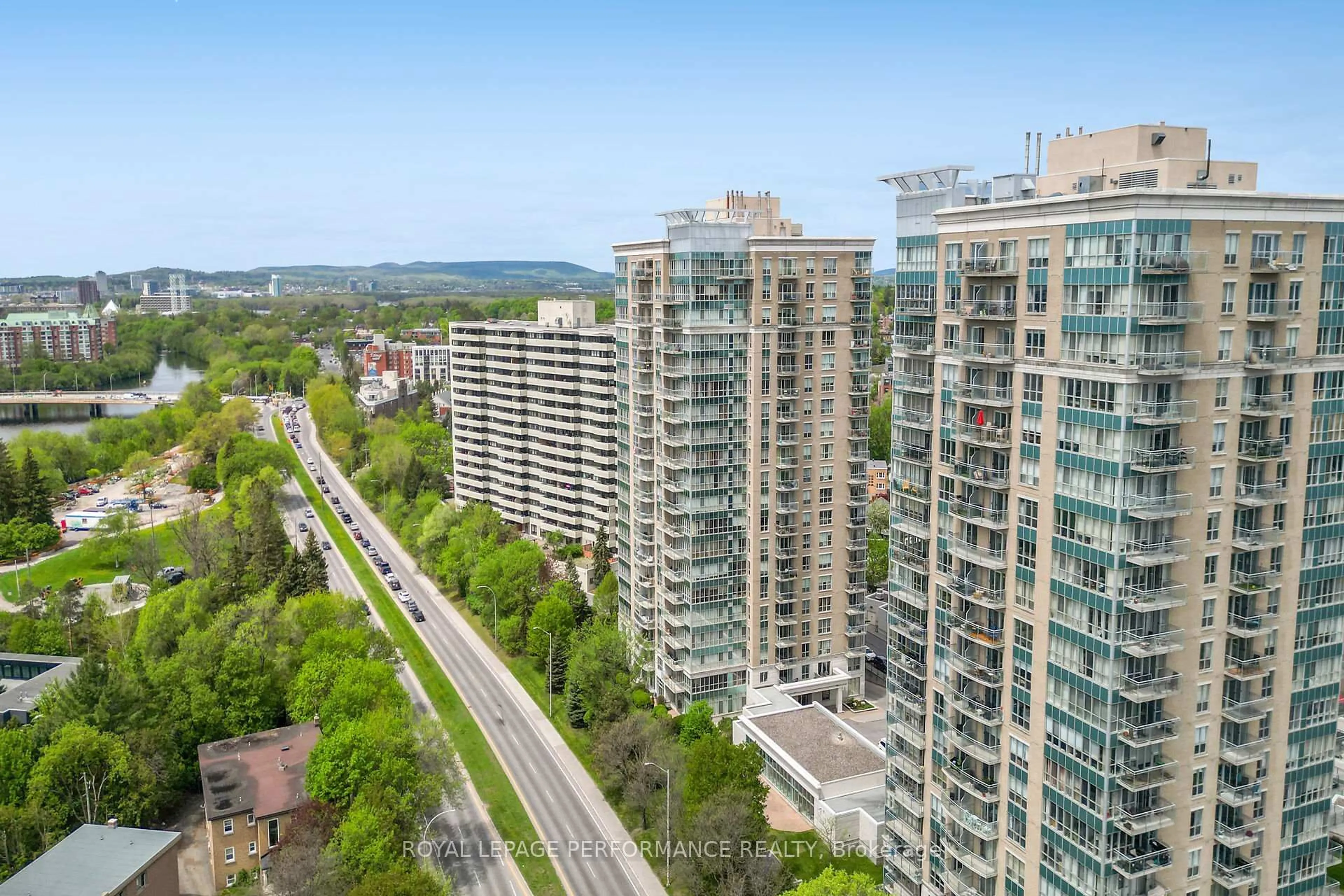 A pic from outside/outdoor area/front of a property/back of a property/a pic from drone, city buildings view from balcony for 70 Landry St #1807, Ottawa Ontario K1L 0A8