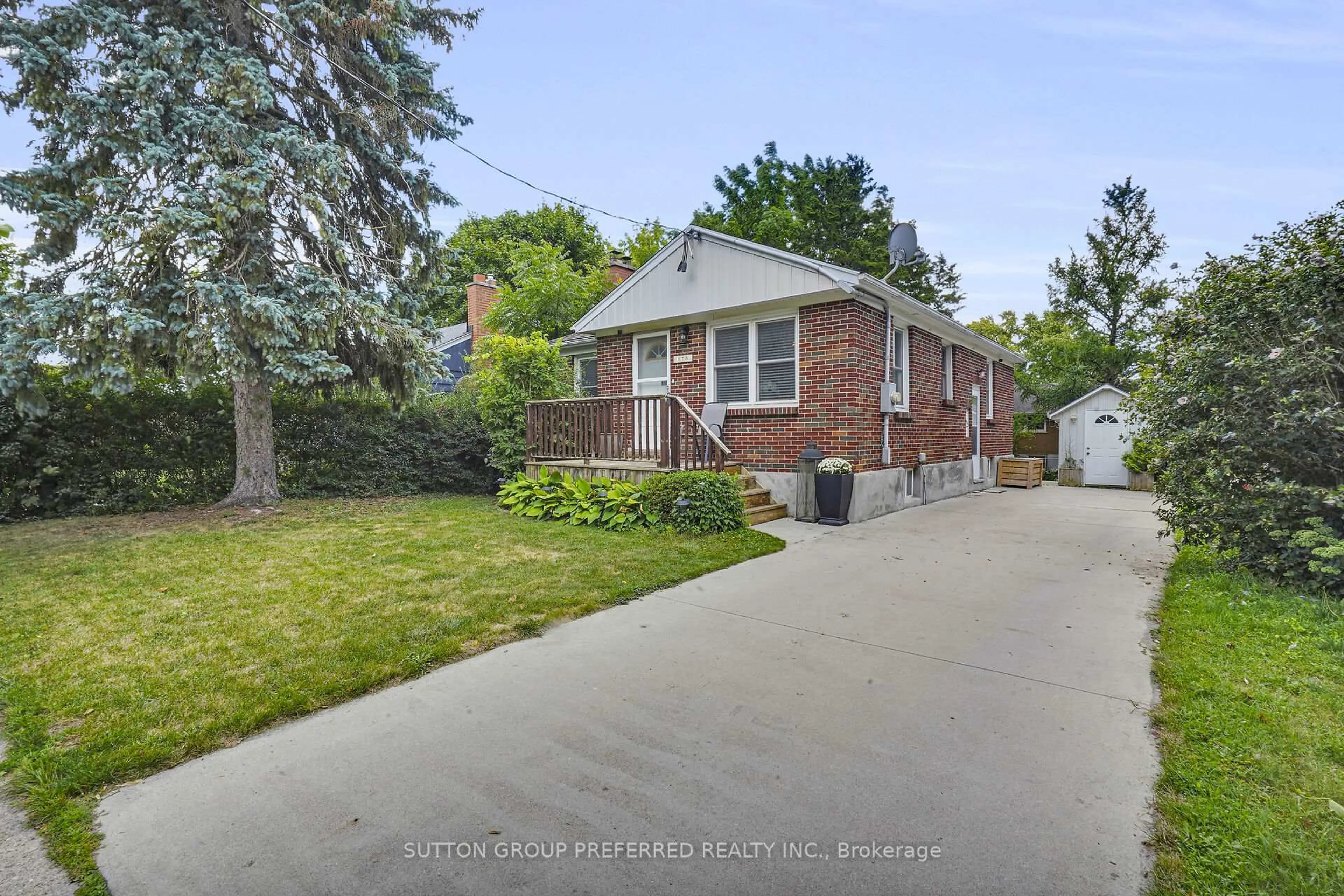 Home with brick exterior material, street for 673 ROSS St, London East Ontario N5Y 3V9