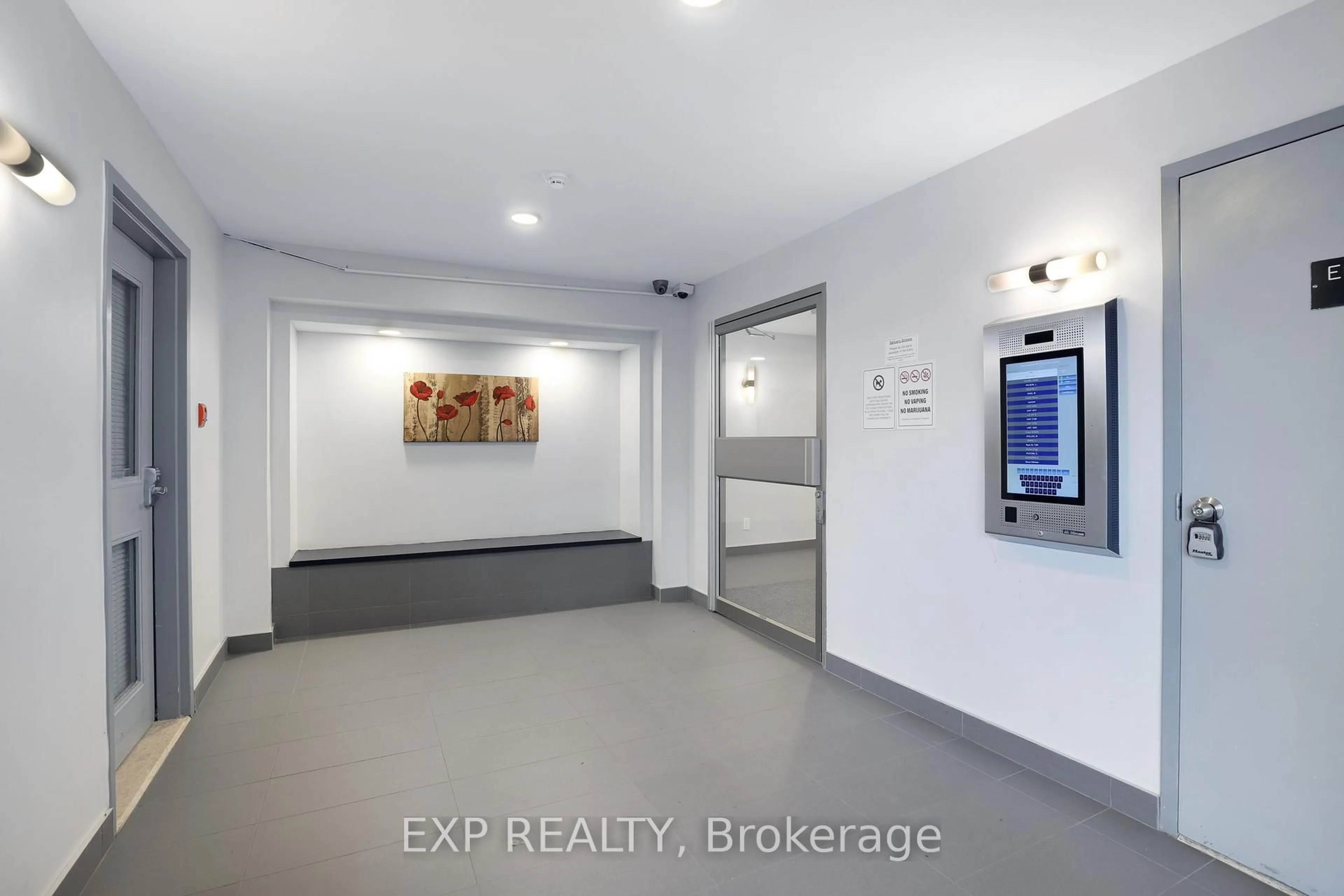 Unknown for 214 Viewmount Dr #212, Ottawa Ontario K2E 7X3