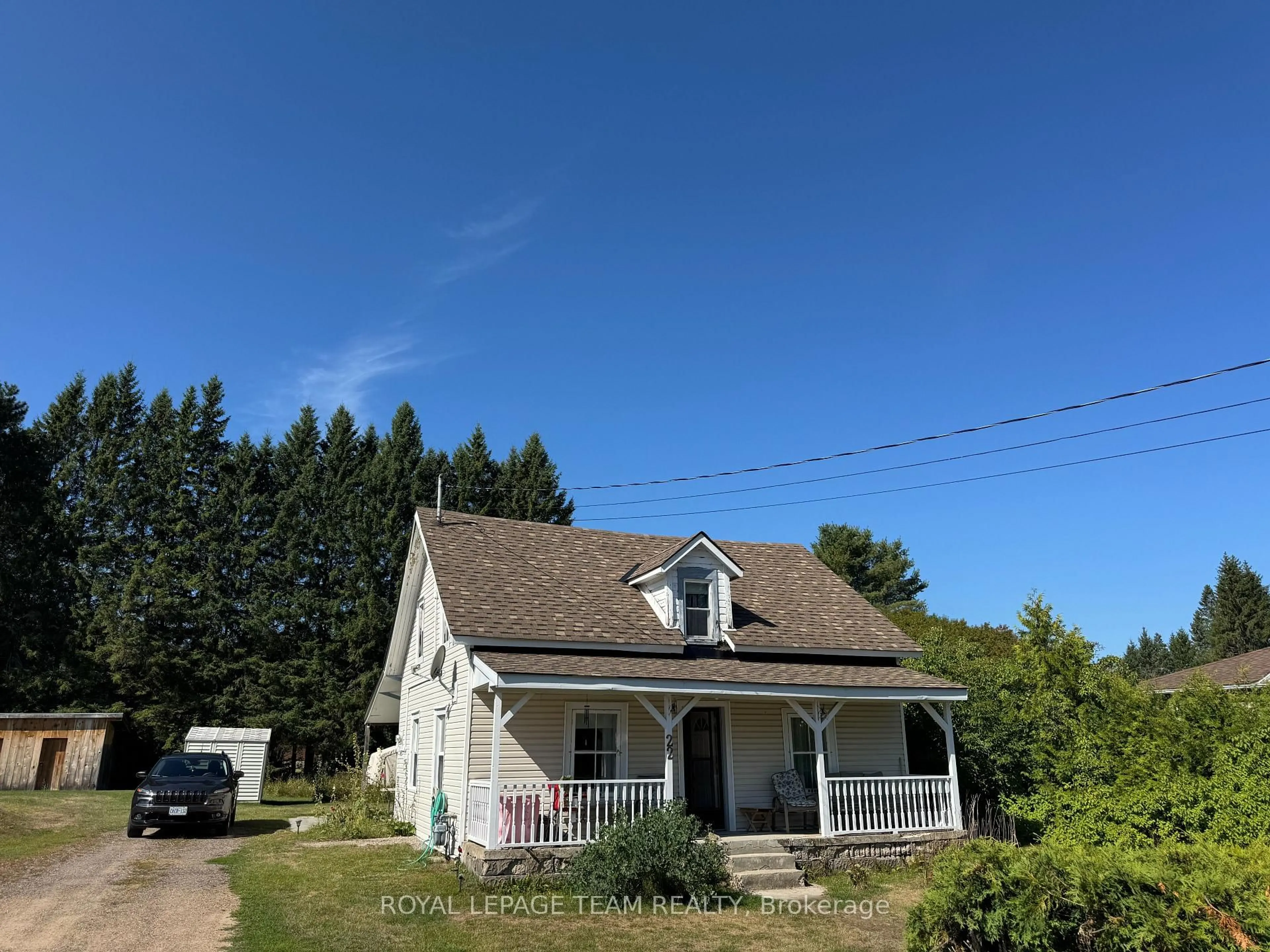 A pic from outside/outdoor area/front of a property/back of a property/a pic from drone, street for 22 Wilson St, Chalk River Ontario K0J 1J0