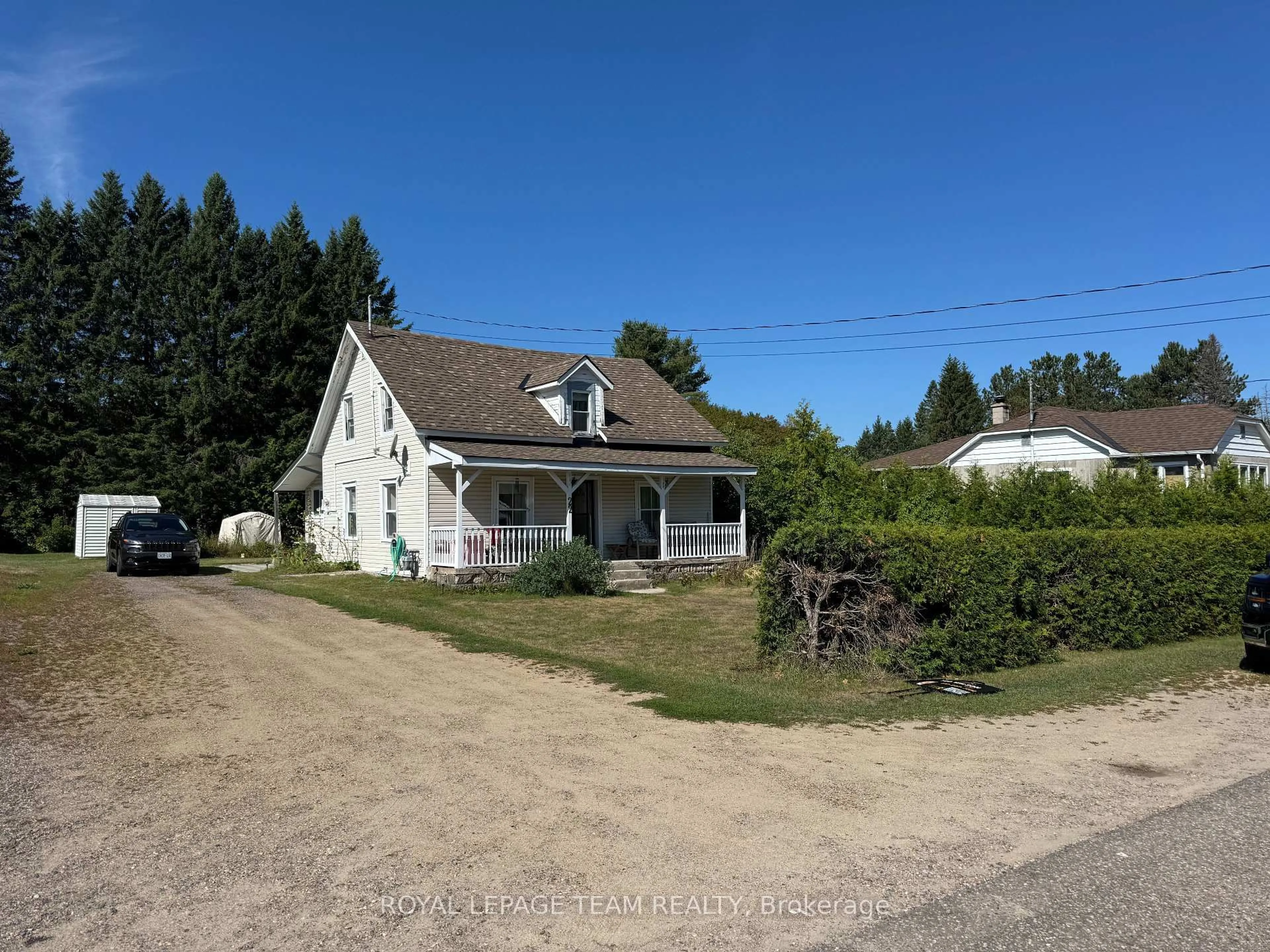 A pic from outside/outdoor area/front of a property/back of a property/a pic from drone, street for 22 Wilson St, Chalk River Ontario K0J 1J0