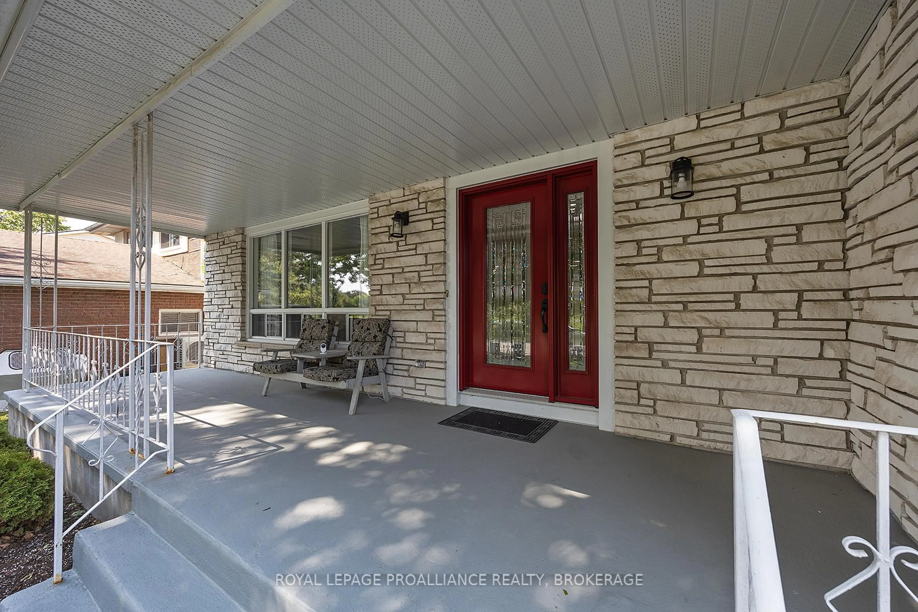 Unknown for 117 Seaforth Rd, Kingston Ontario K7M 1E1