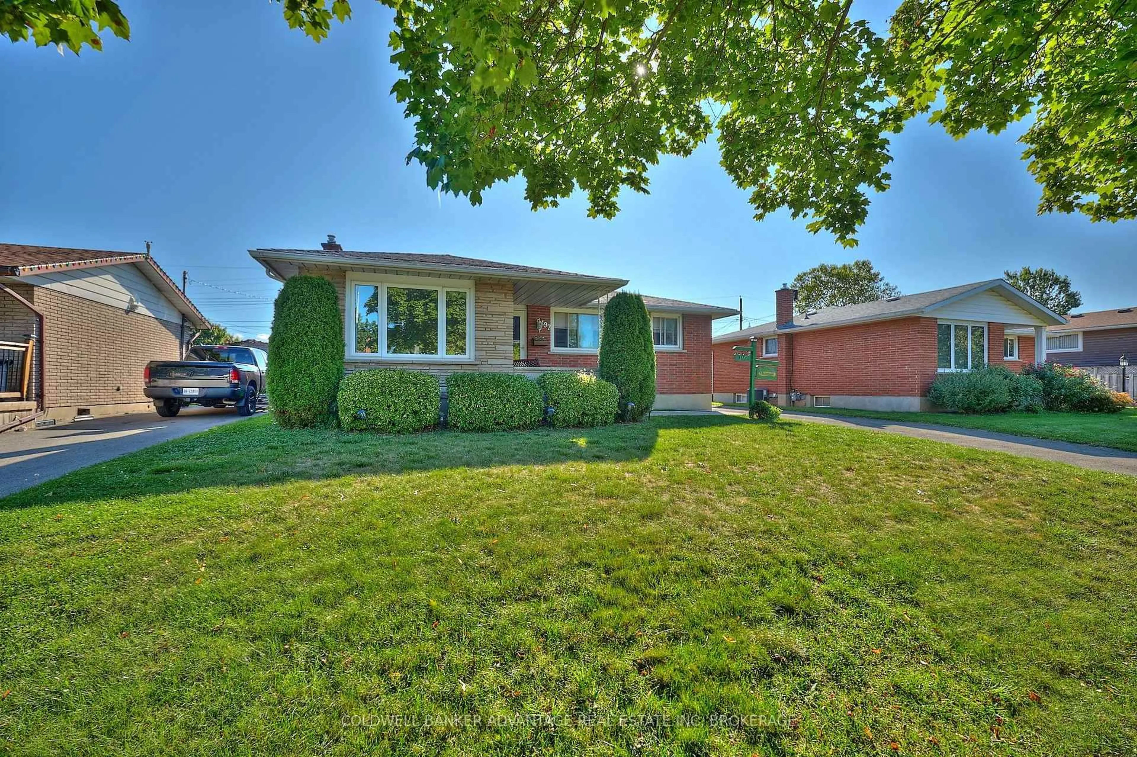 Home with brick exterior material, street for 197 Hildred St, Welland Ontario L3B 1M9