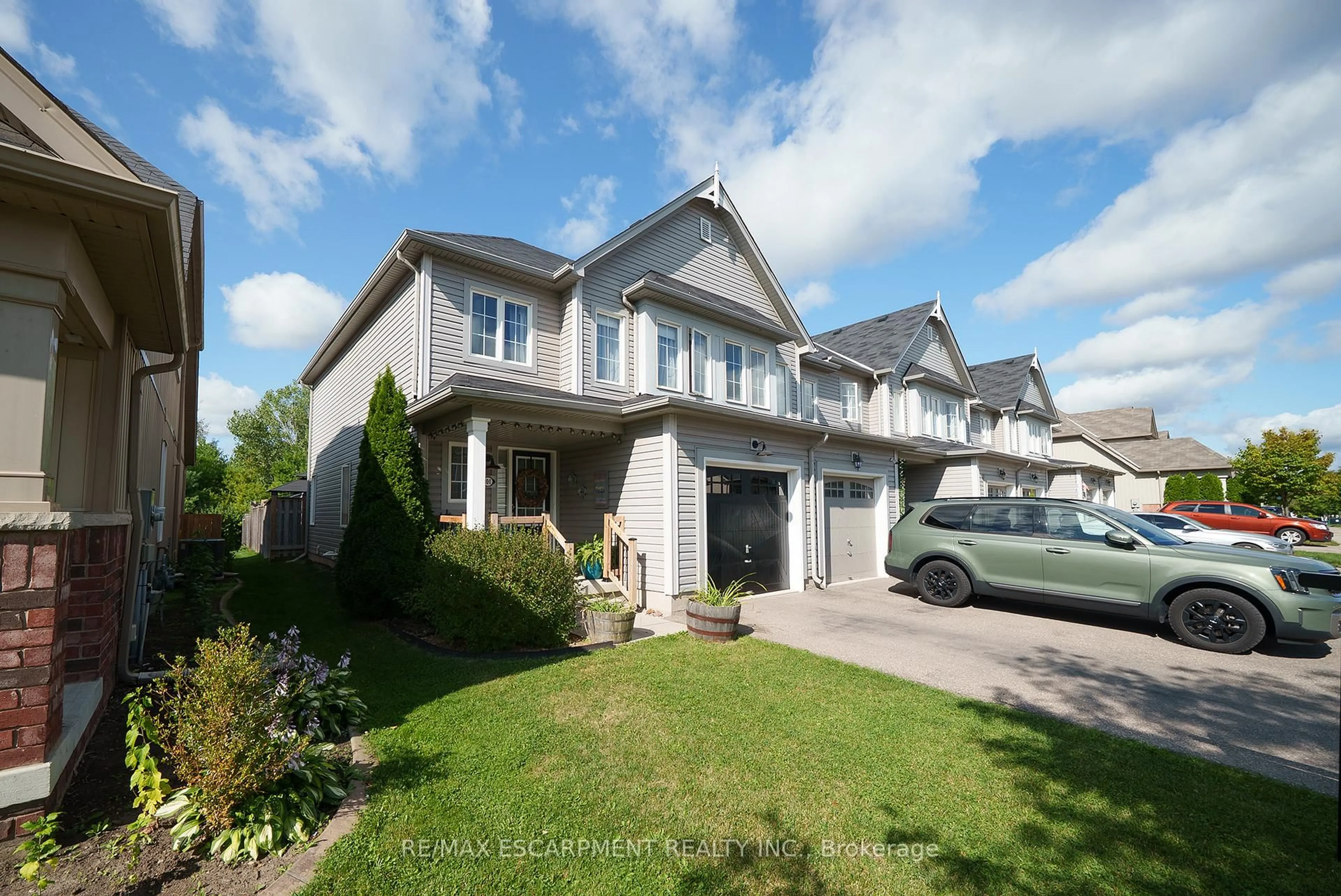 Unknown for 100 Bisset Ave, Brantford Ontario N3T 0H4