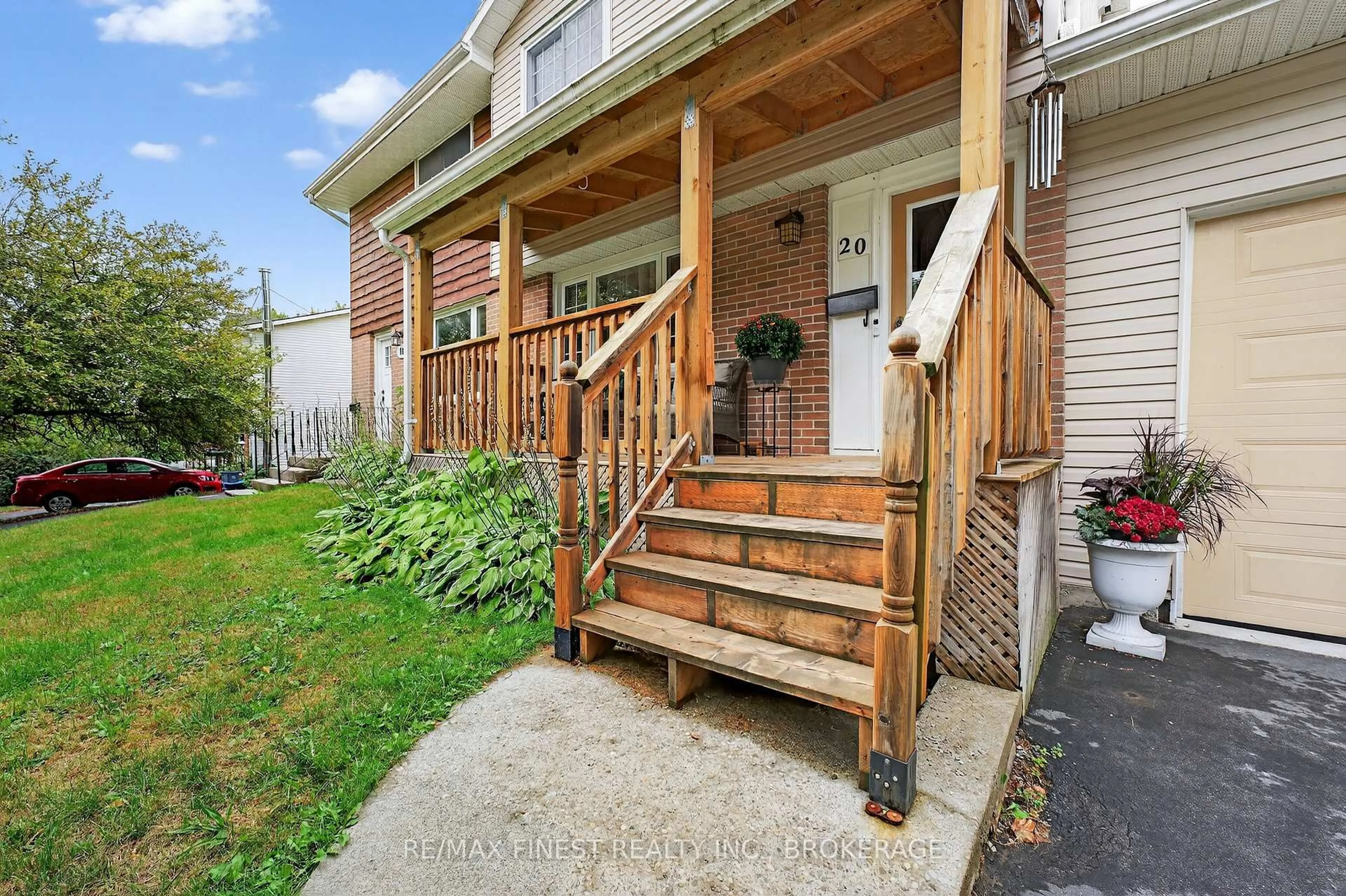 Unknown for 20 Carriage Court Ave, Kingston Ontario K7K 5X2