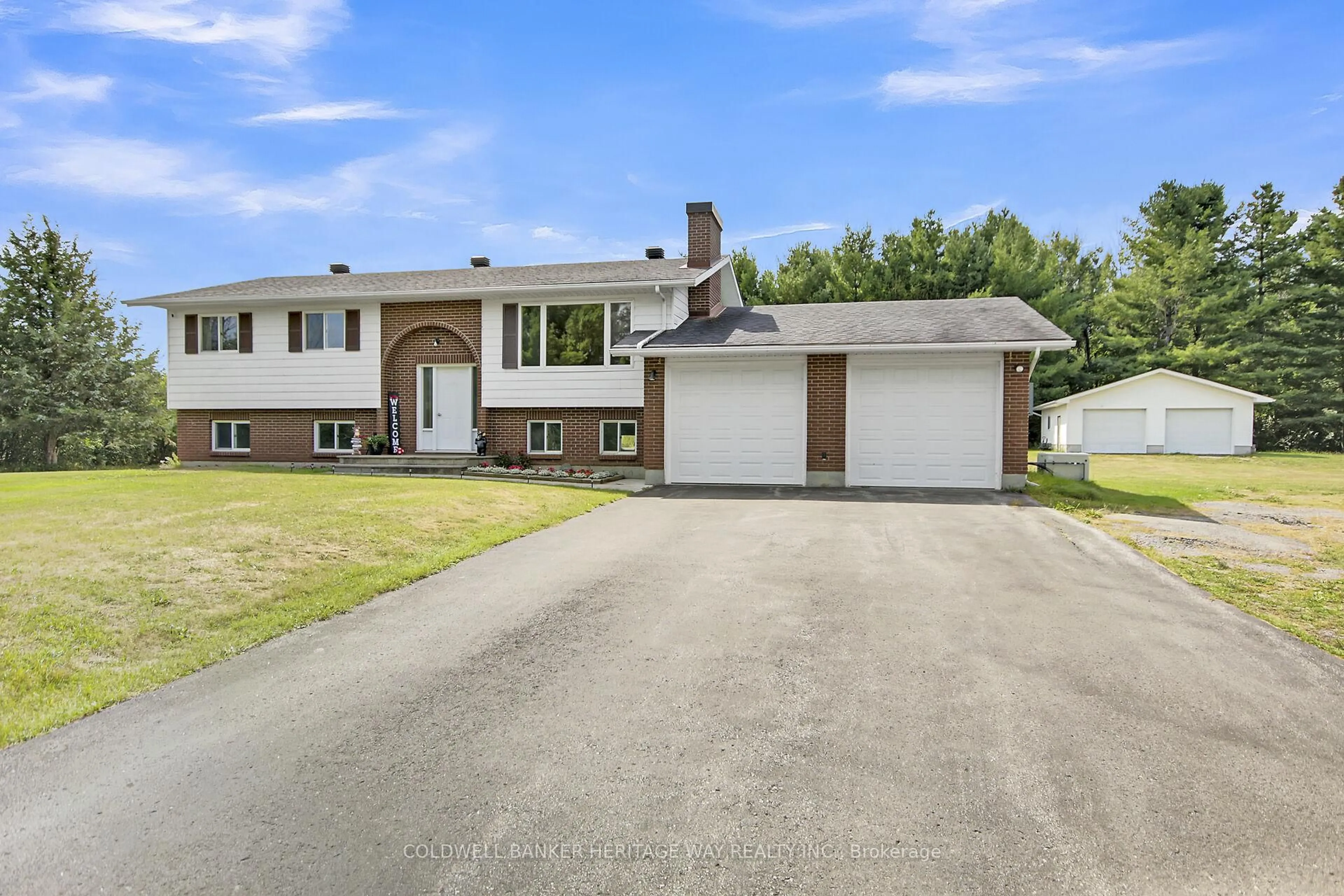 Unknown for 776 Country St, Almonte Ontario K0A 1A0
