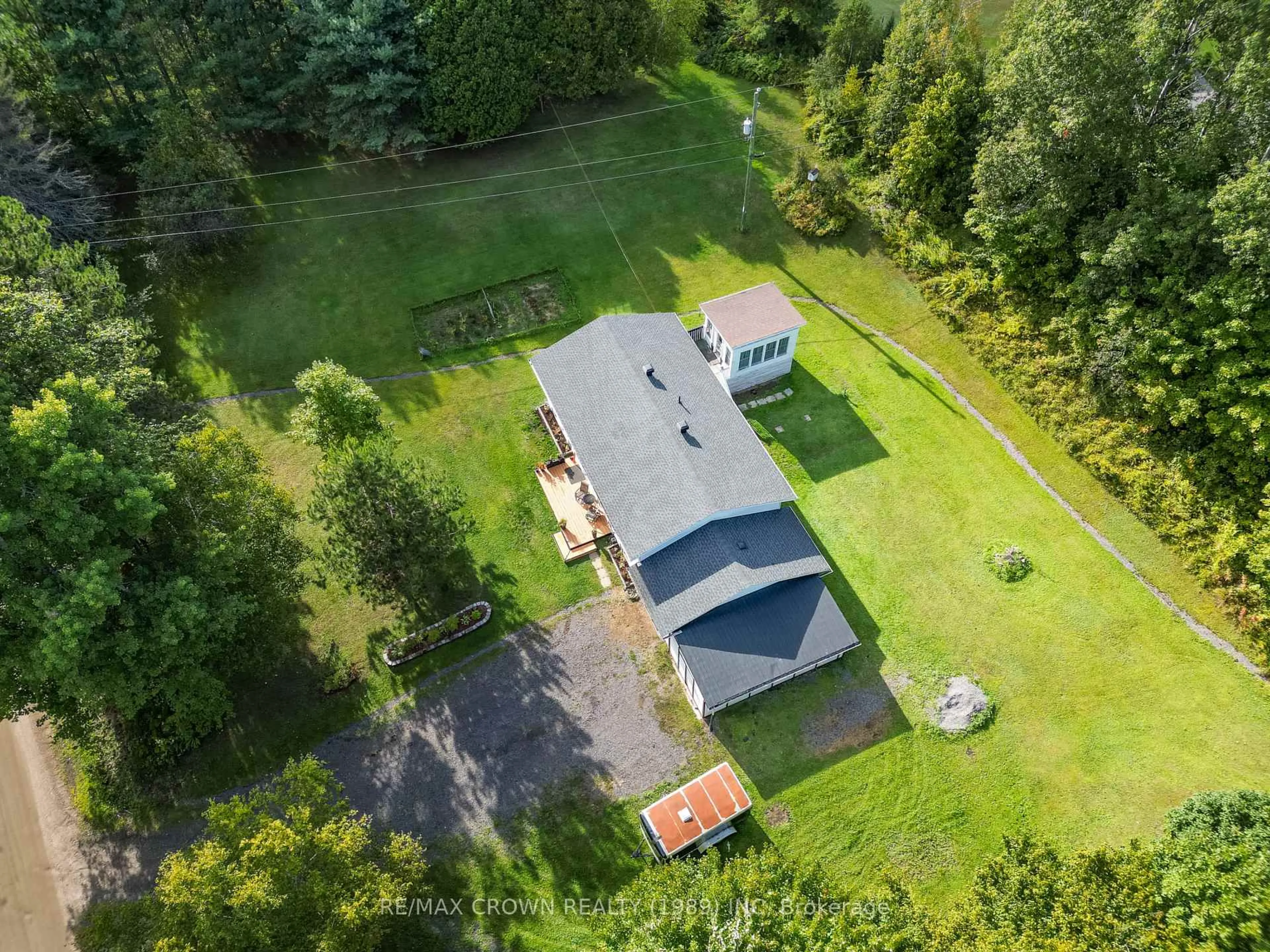 A pic from outside/outdoor area/front of a property/back of a property/a pic from drone, unknown for 29 Talon Lake Rd, Bonfield Ontario P0H 2E0