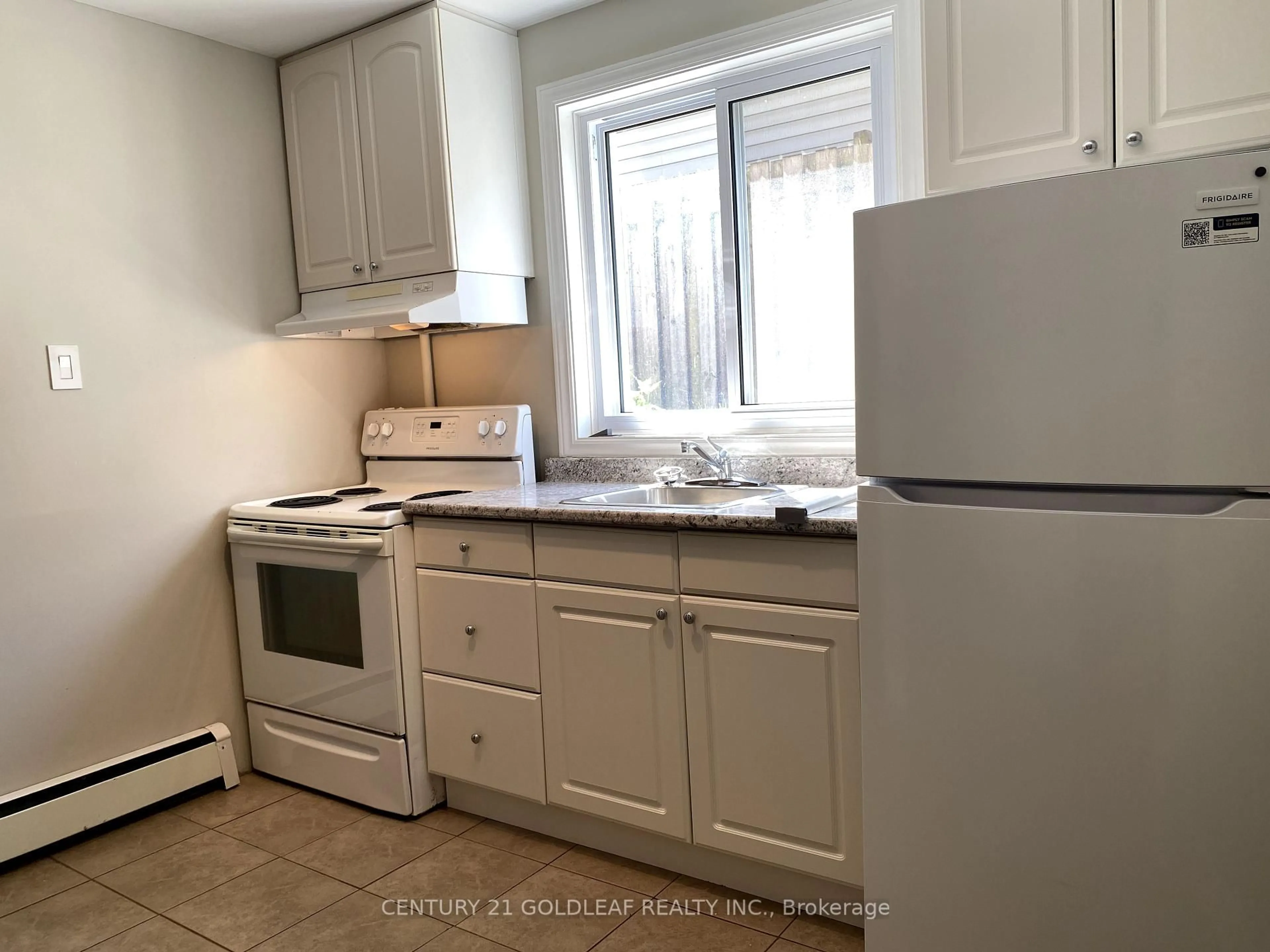 Standard kitchen, unknown for 543 Kirkwood Ave, Ottawa Ontario K1Z 5X2