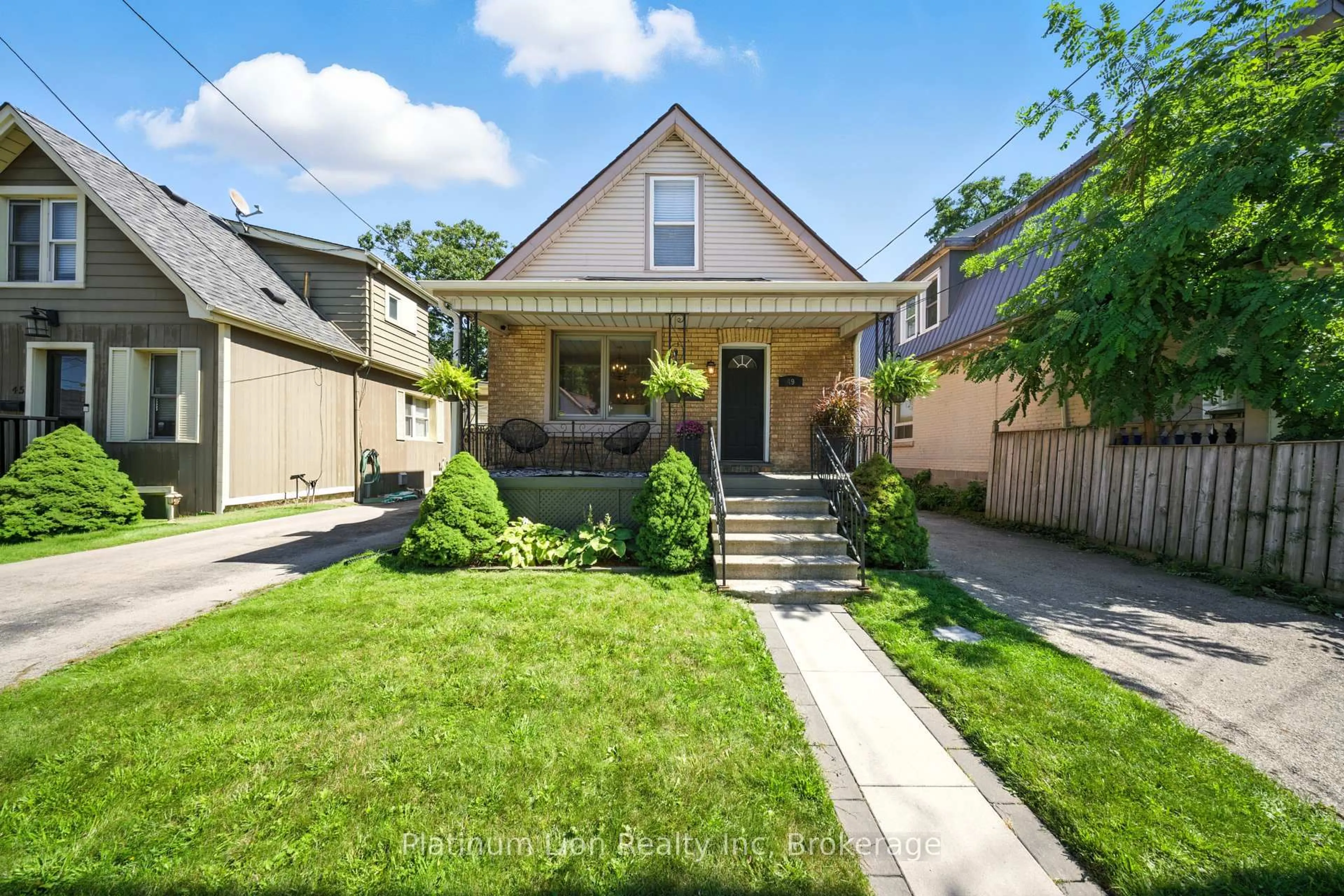 Home with brick exterior material, street for 49 East 31st St, Hamilton Ontario L8V 3N8