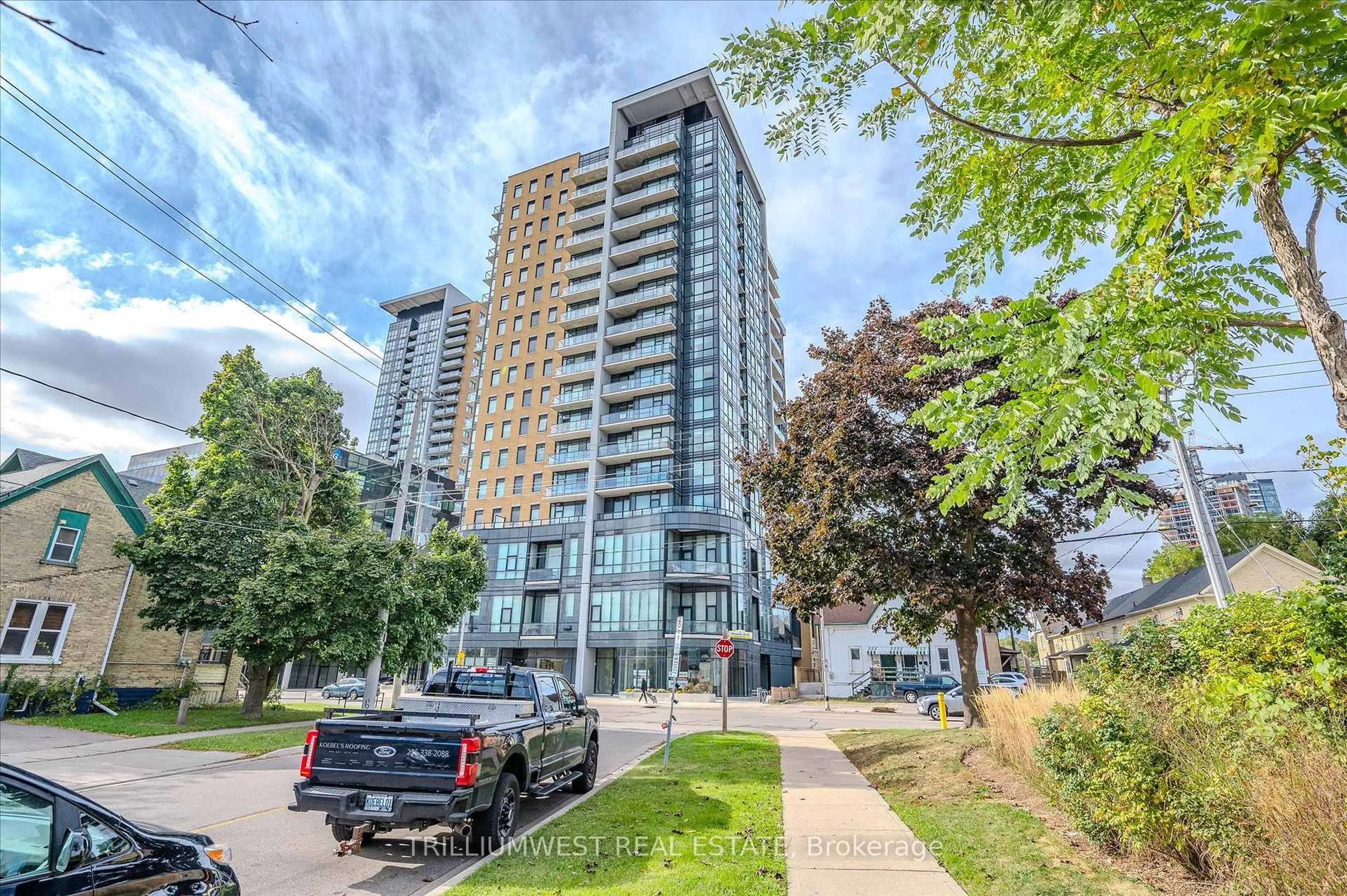 Unknown for 100 Garment St #902, Kitchener Ontario N2G 0C3