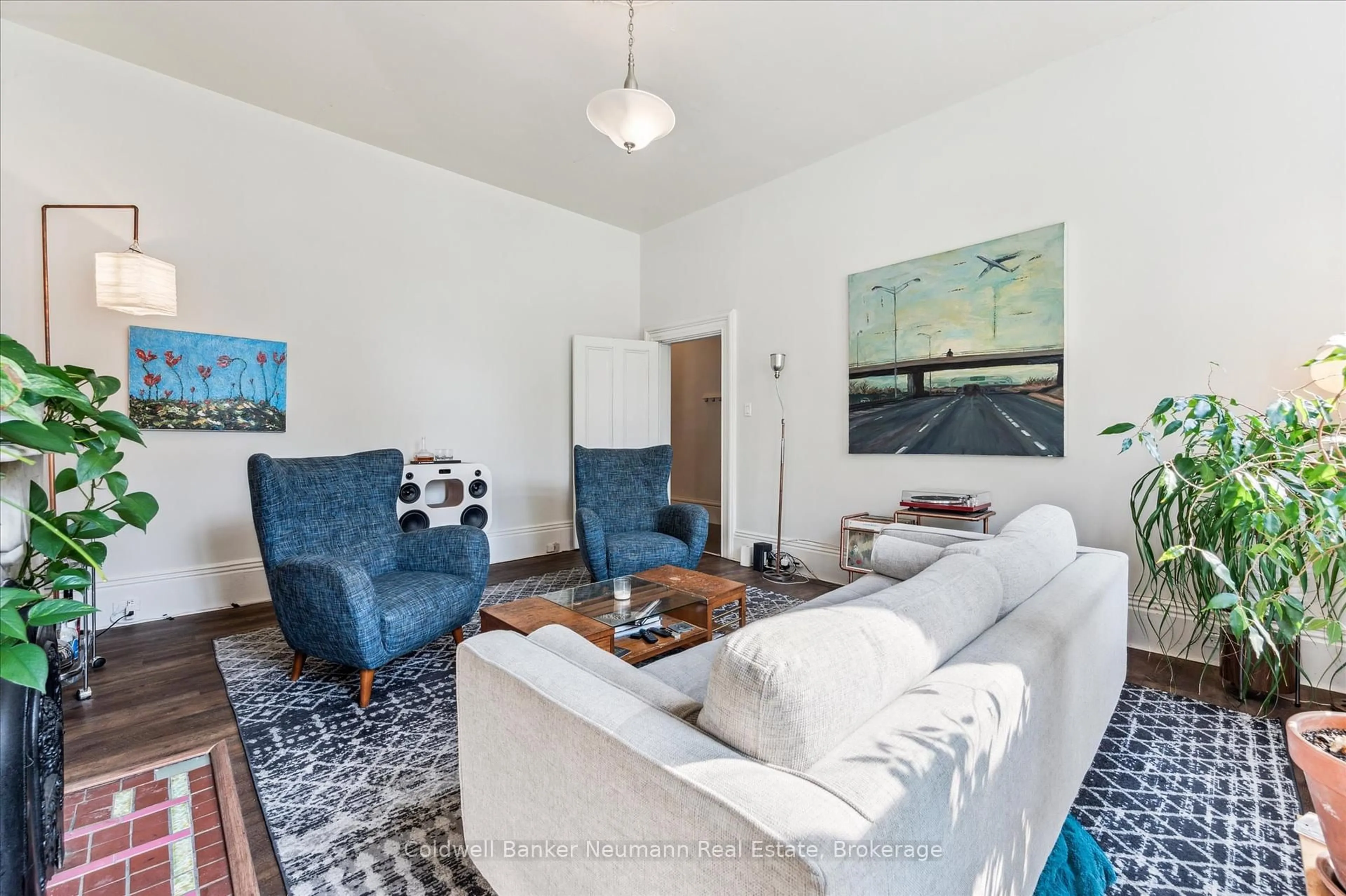 Living room with furniture, unknown for 7 Cambridge St, Guelph Ontario N1H 2T8