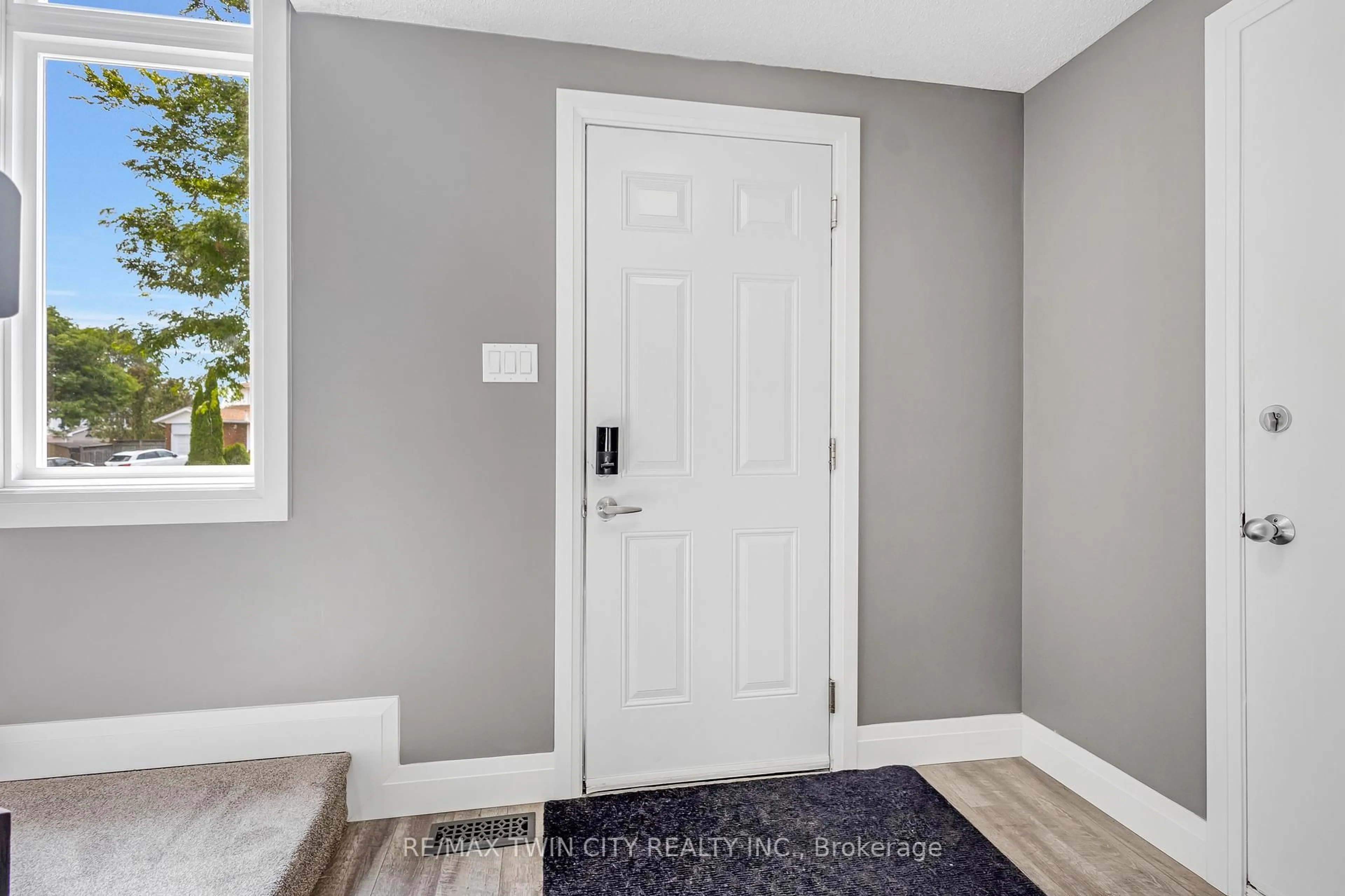Indoor entryway for 50 Walman Dr, Guelph Ontario N1G 4G8