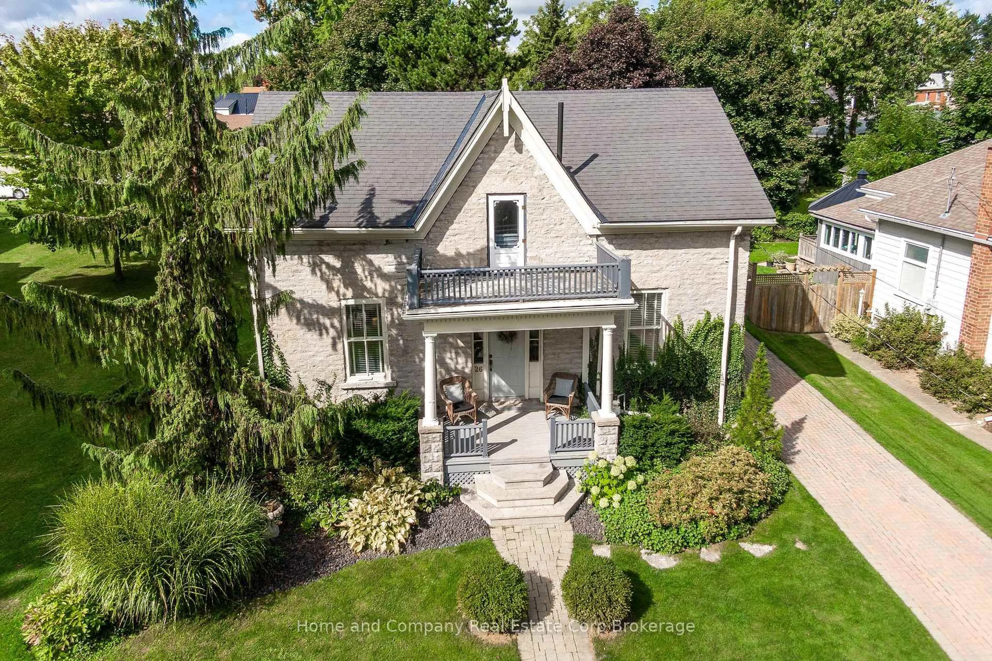 A pic from outside/outdoor area/front of a property/back of a property/a pic from drone, street for 26 Ontario St, St. Marys Ontario N4X 1C2