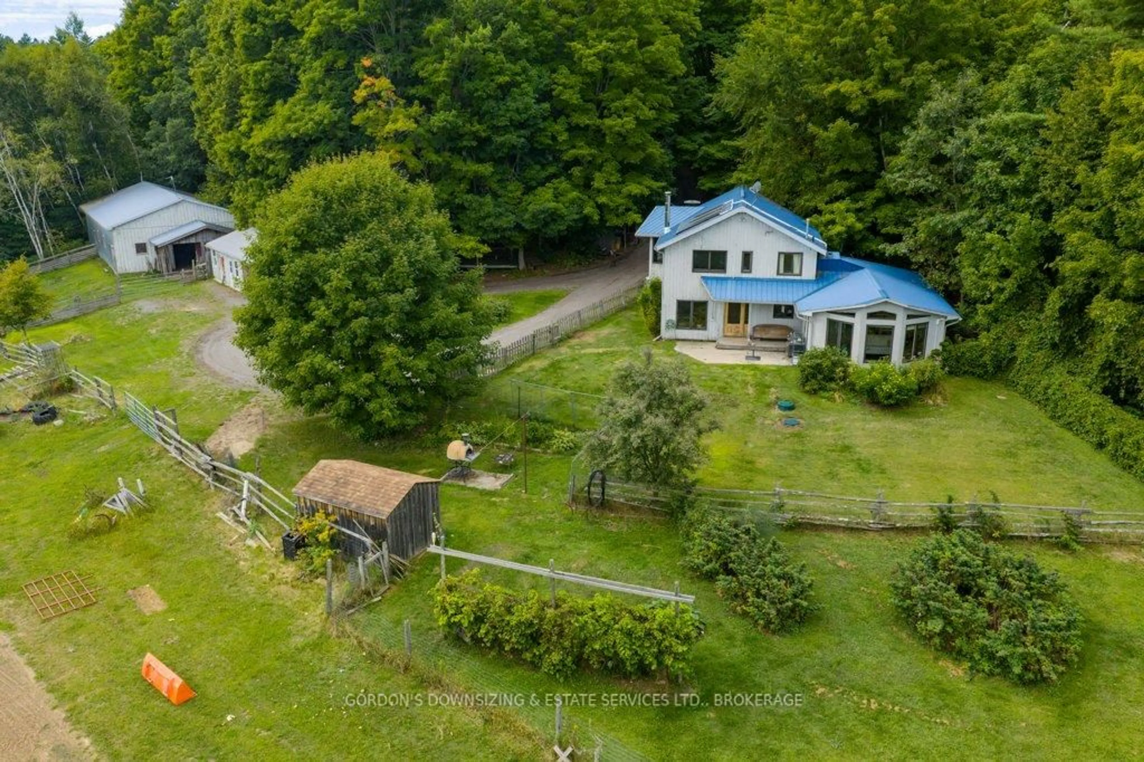 A pic from outside/outdoor area/front of a property/back of a property/a pic from drone, unknown for 1084 Moon Rd, Godfrey Ontario K0H 1T0