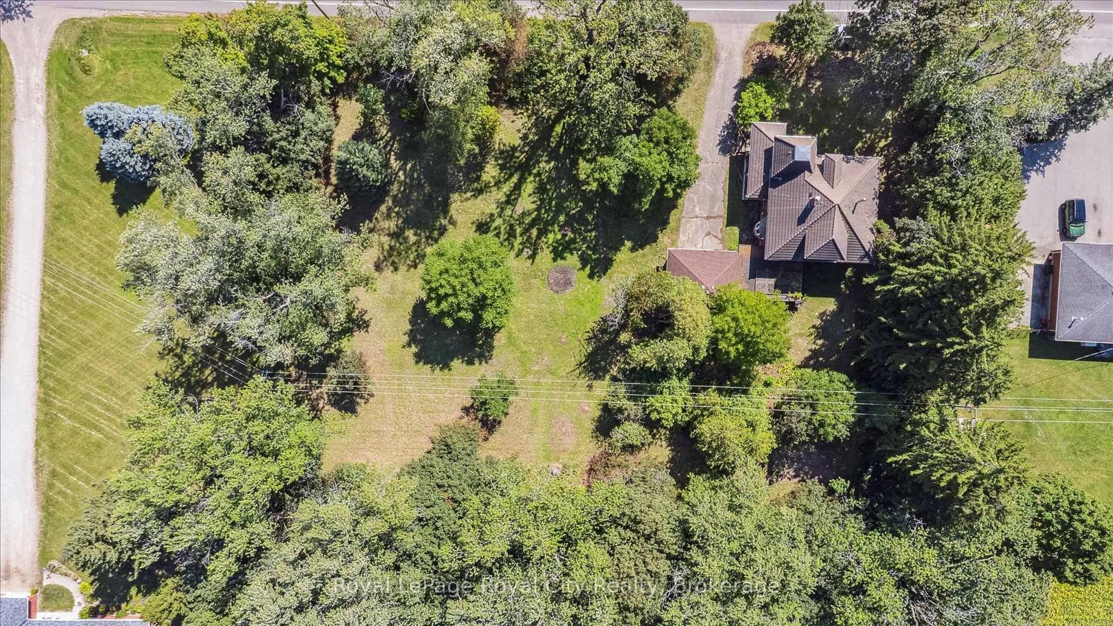 A pic from outside/outdoor area/front of a property/back of a property/a pic from drone, forest/trees view for 7216 Wellington County Rd 30, Guelph/Eramosa Ontario N0B 1B0