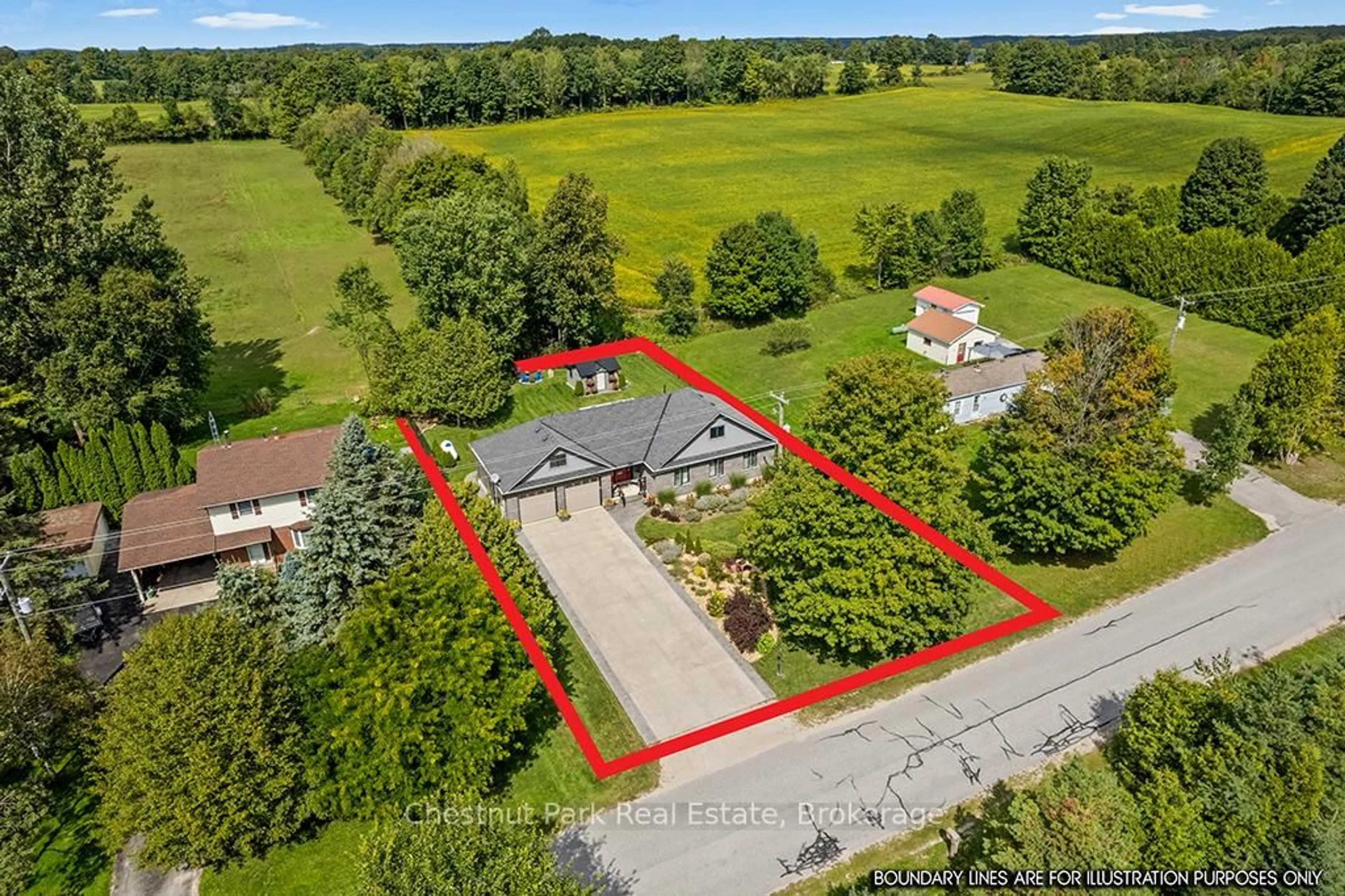 A pic from outside/outdoor area/front of a property/back of a property/a pic from drone, street for 683177 CHATSWORTH ROAD 24, Chatsworth Ontario N0H 2V0