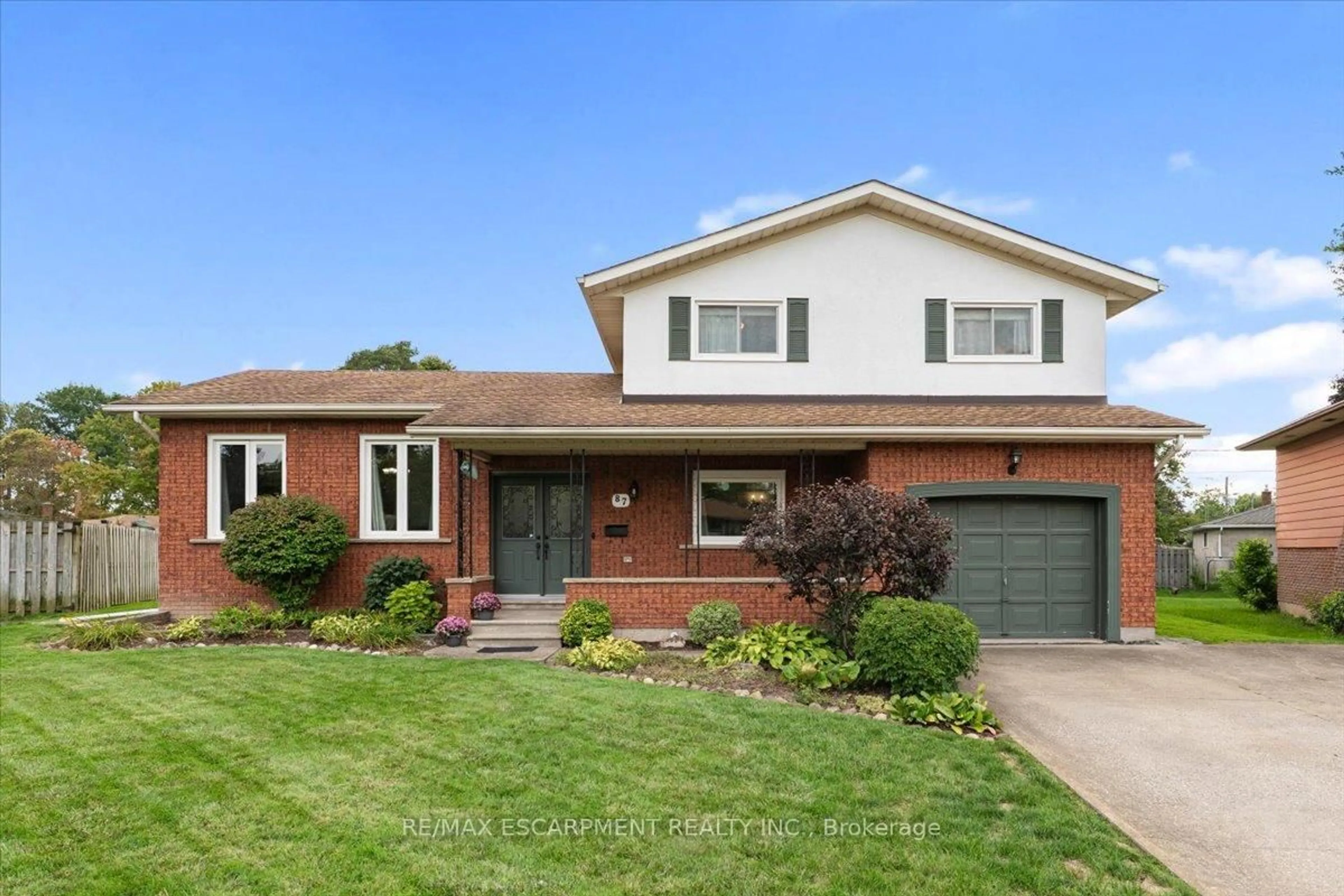 Home with brick exterior material, street for 87 Loyalist Dr, Welland Ontario L3C 2X9
