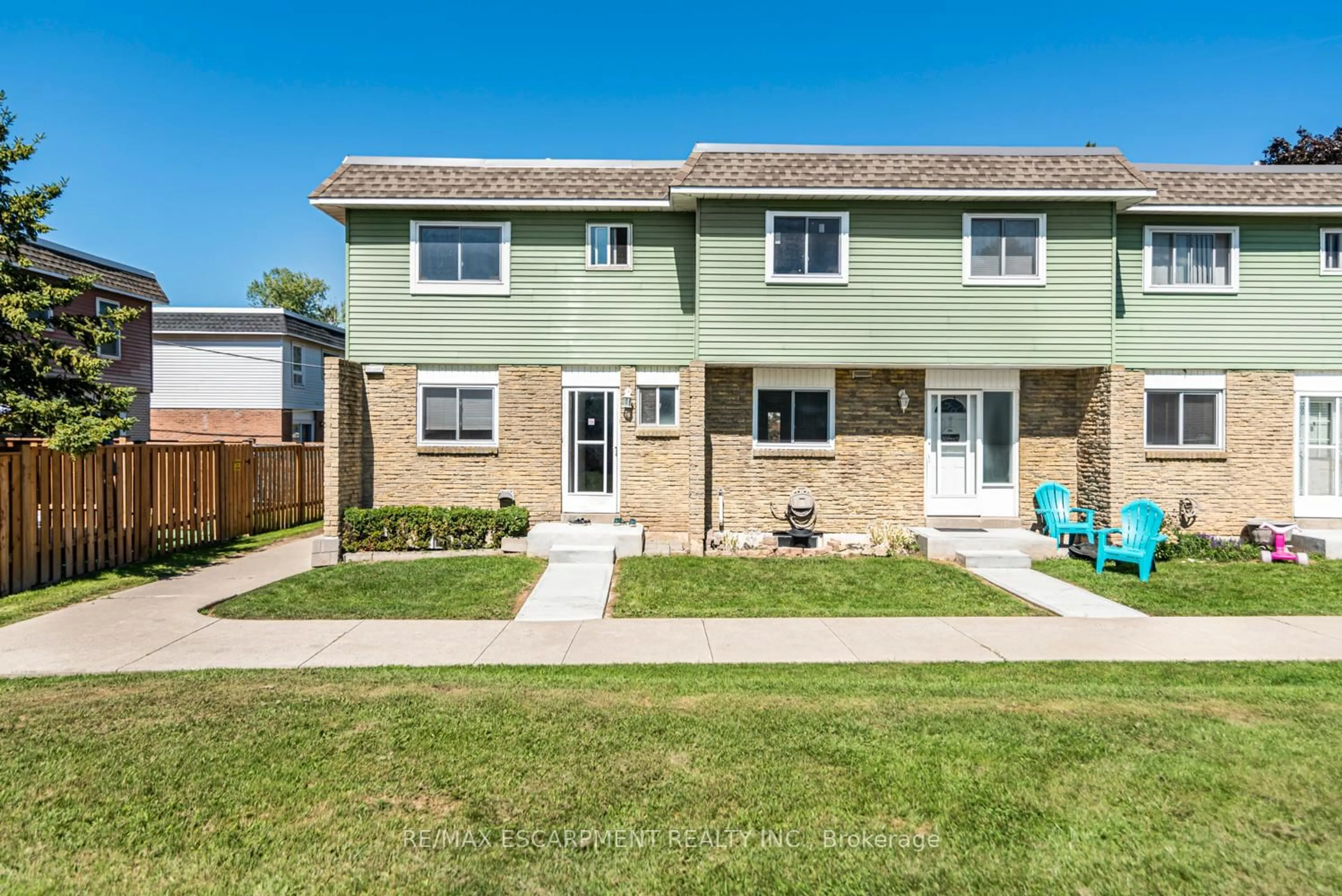 A pic from outside/outdoor area/front of a property/back of a property/a pic from drone, street for 25 Bryna Ave #F, Hamilton Ontario L9A 4W9