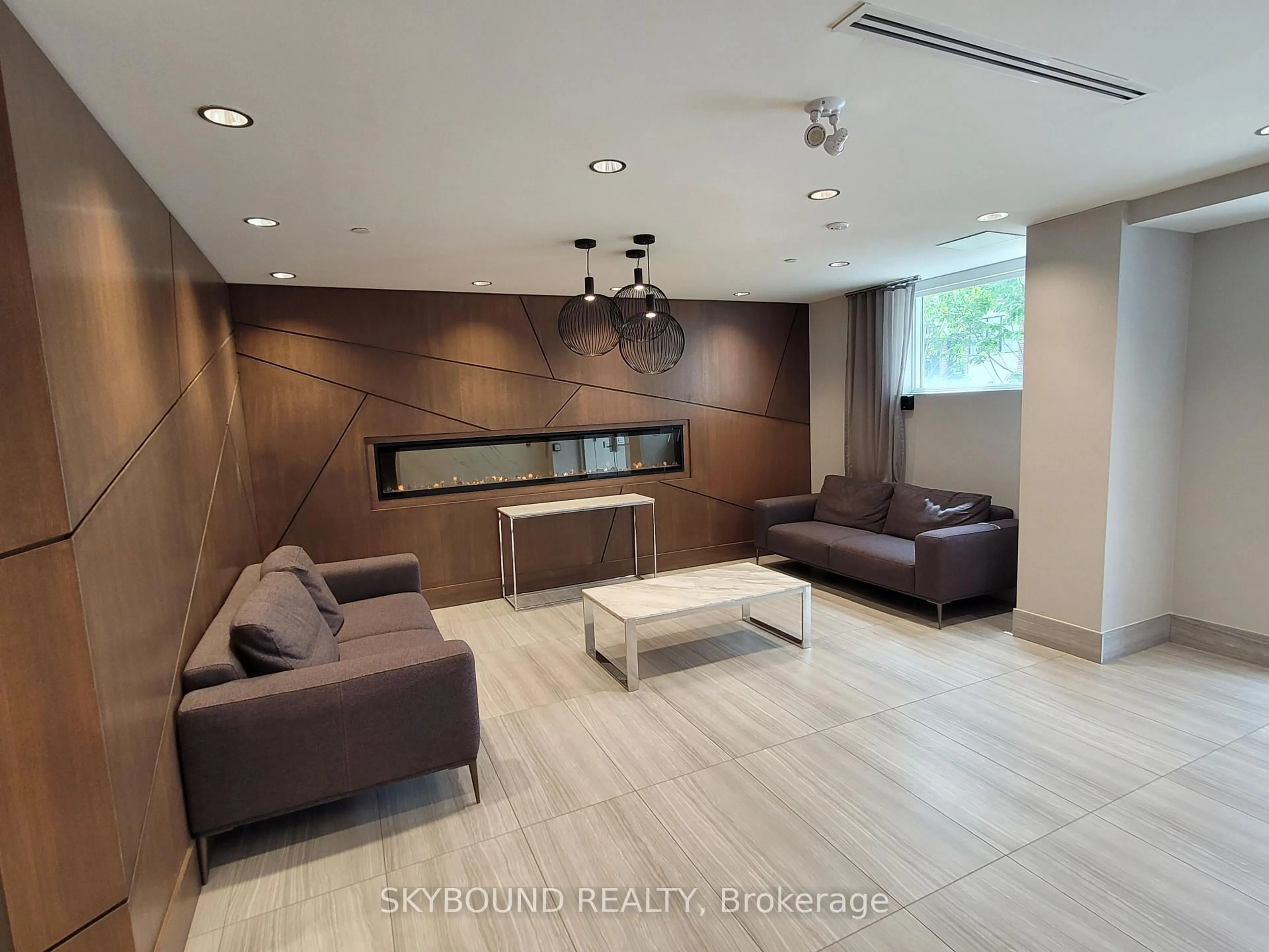 Lobby for 16 Markle Cres #301, Hamilton Ontario L9G 0H4