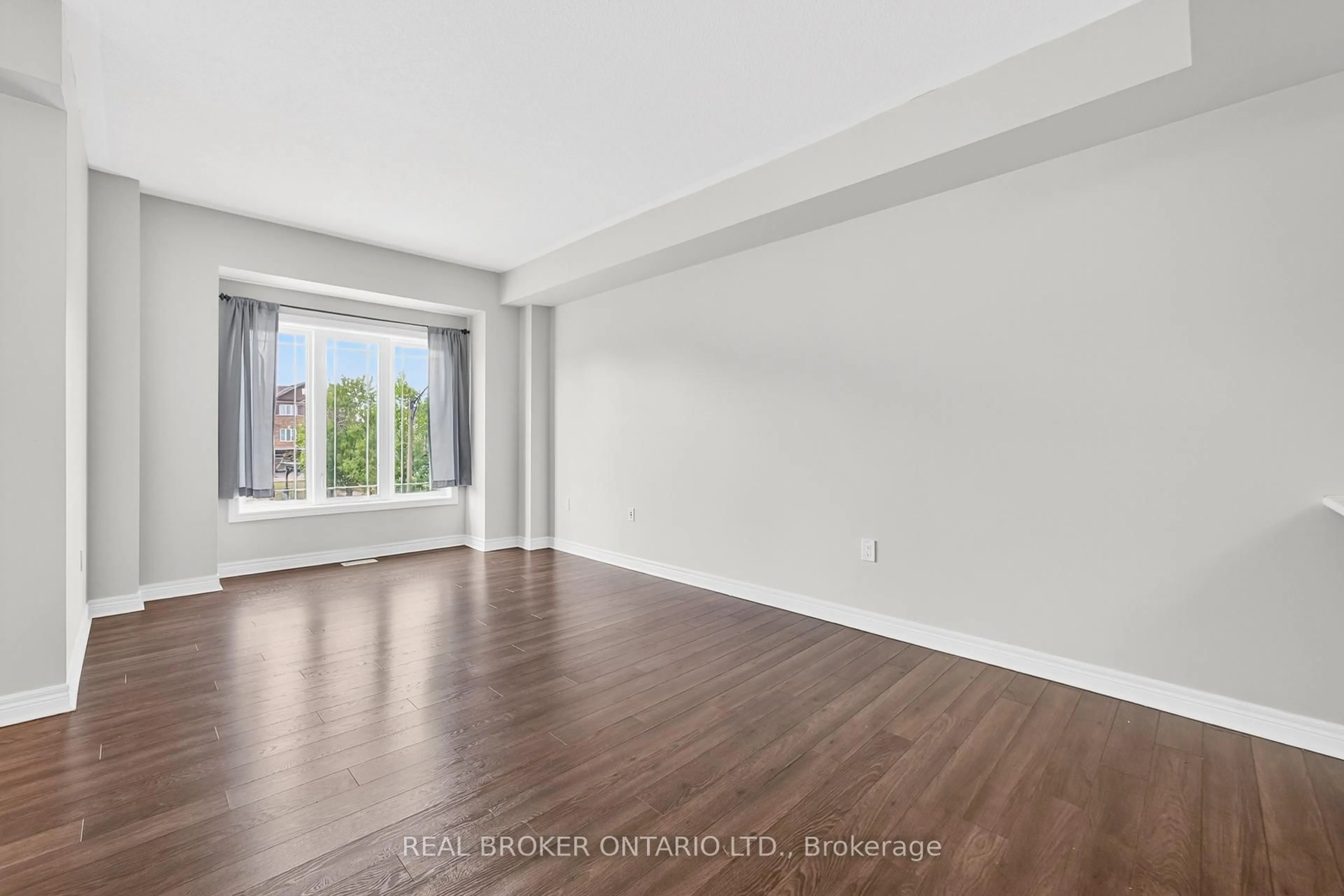 A pic of a room for 7 Ladybell Lane, Hamilton Ontario L0R 1P0