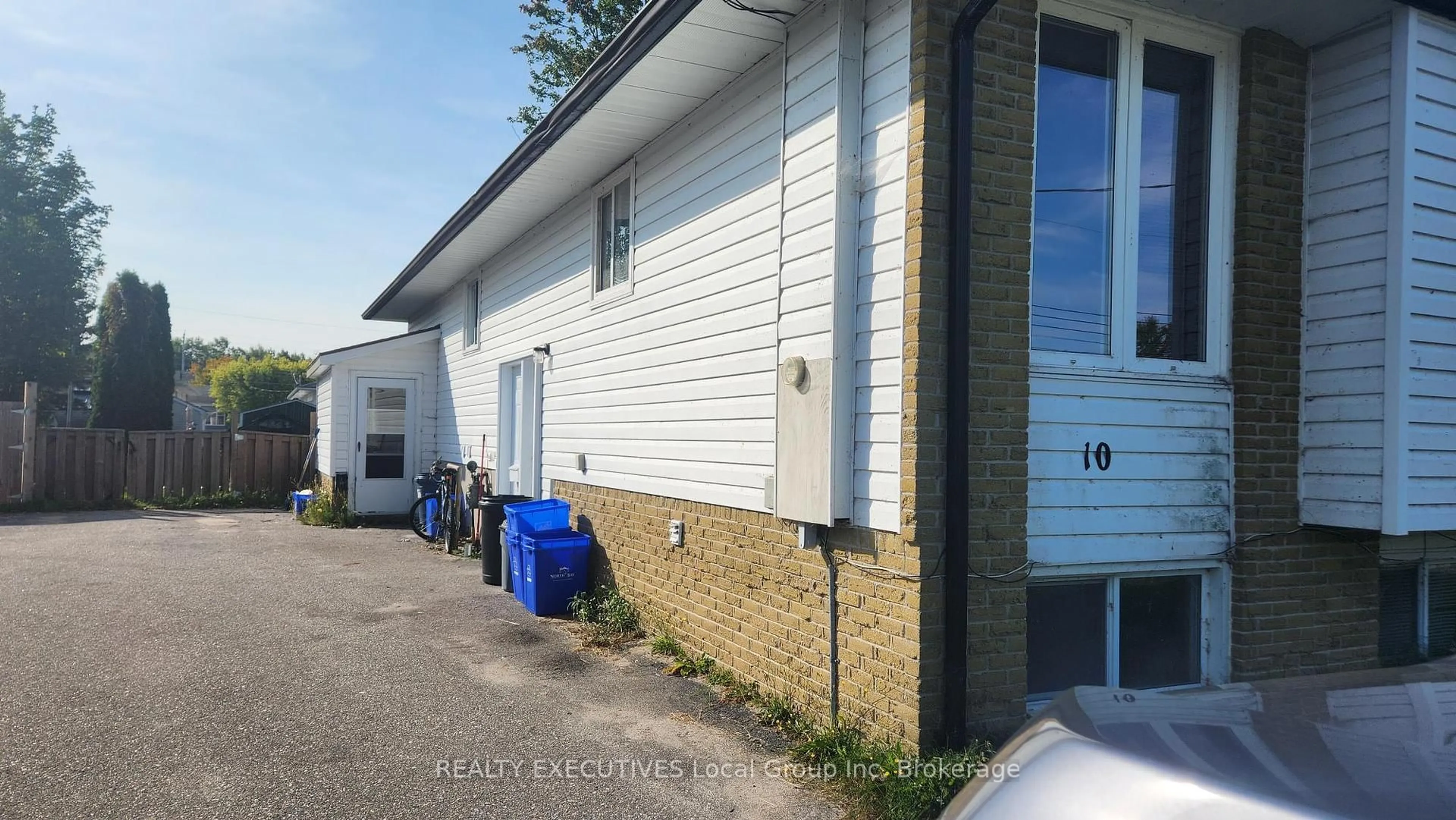 Unknown for 10 CHARLTON Cres, North Bay Ontario P1A 3M9