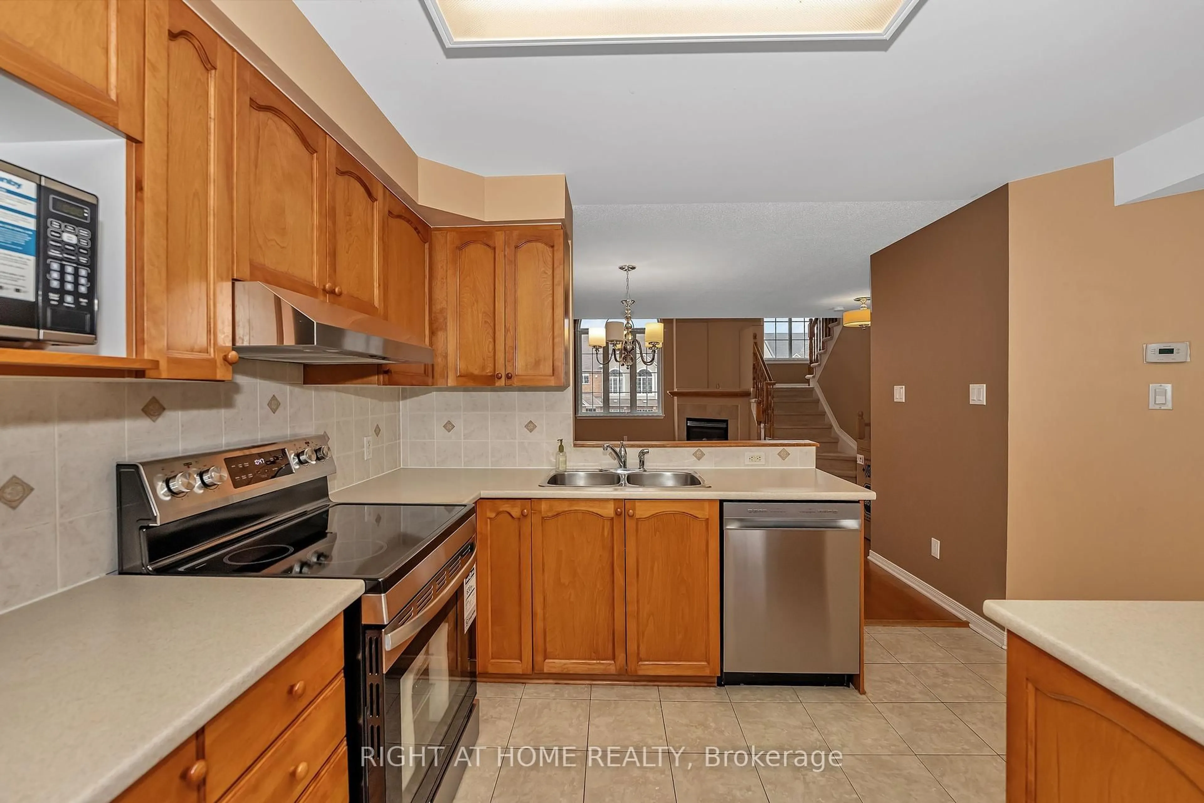 Unknown for 70 Edenvale Dr #171, Ottawa Ontario K2K 3N6