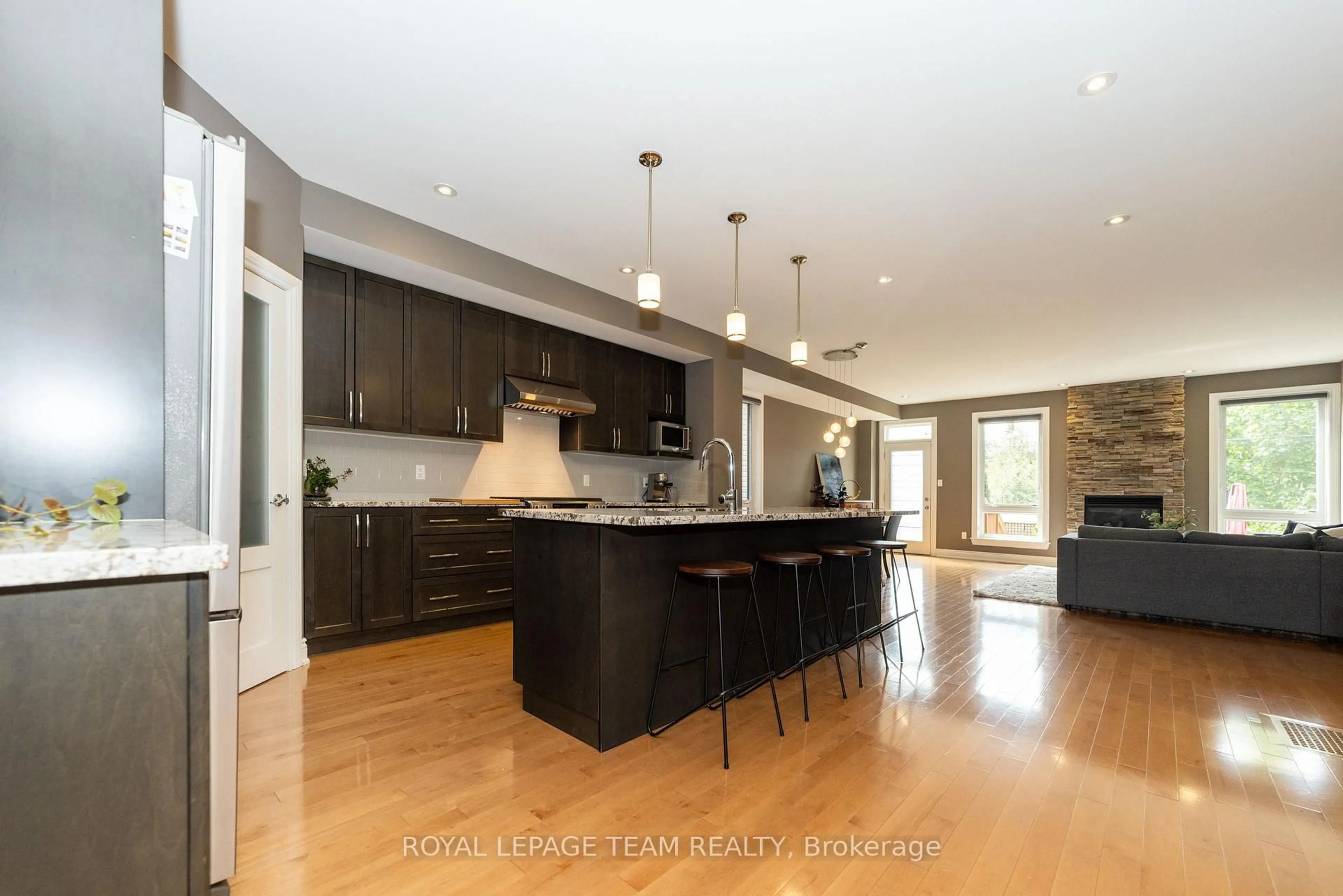 Open concept kitchen, unknown for 204 Ancaster Ave, Ottawa Ontario K2B 5B3