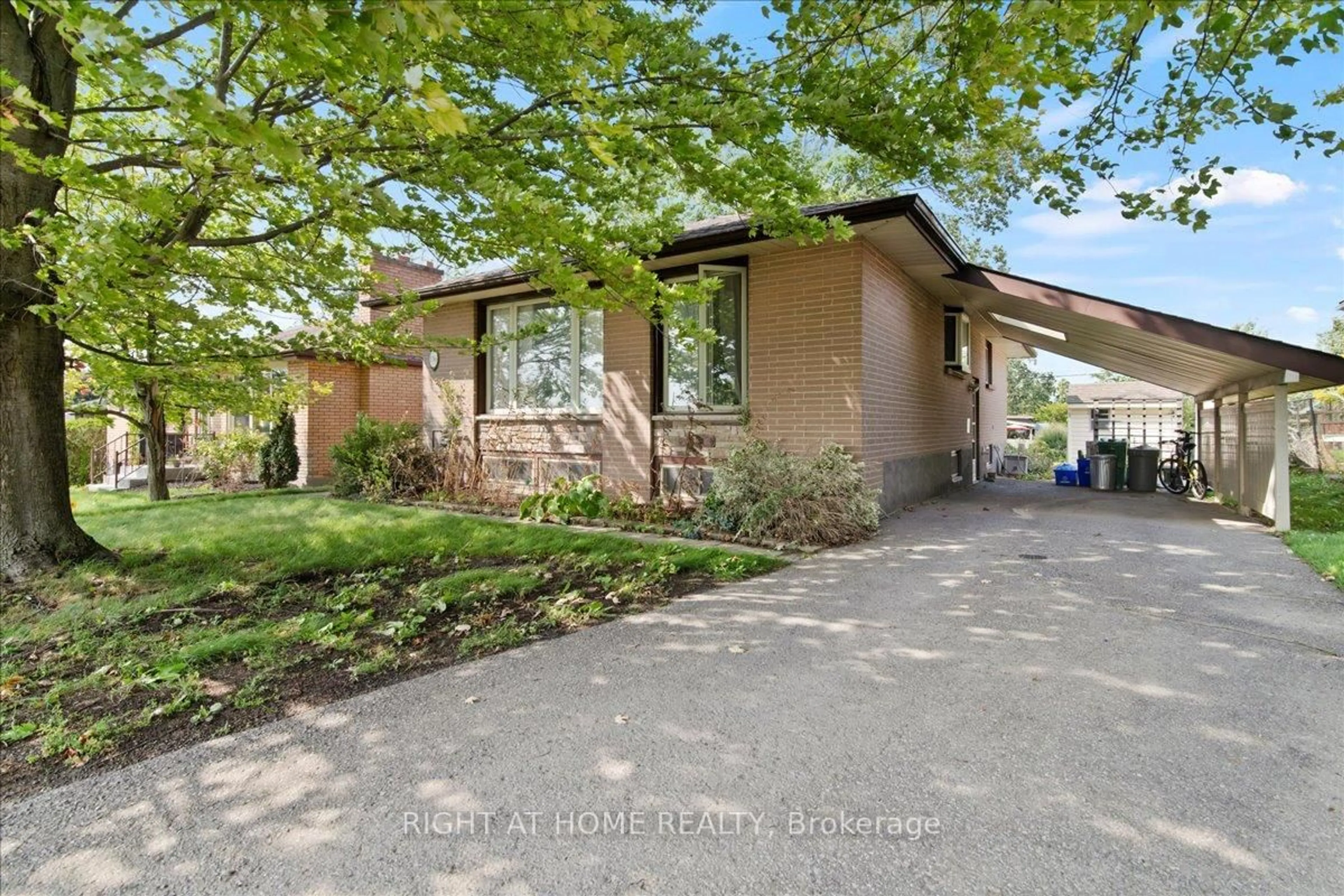 Home with brick exterior material, street for 136 Langton St, Peterborough Ontario K9H 6K2