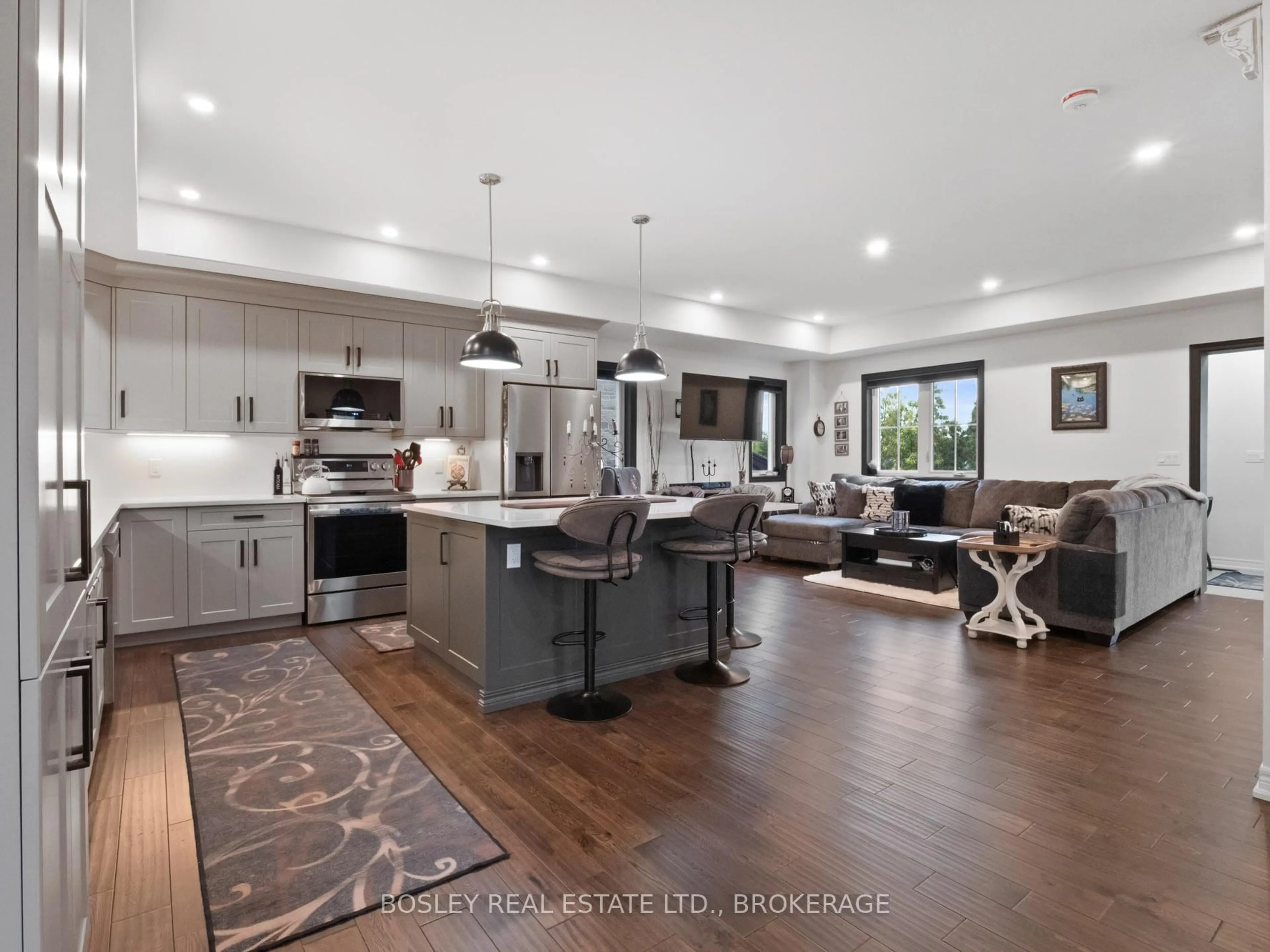Open concept kitchen, unknown for 25 Haight St, St. Catharines Ontario L2P 2M2