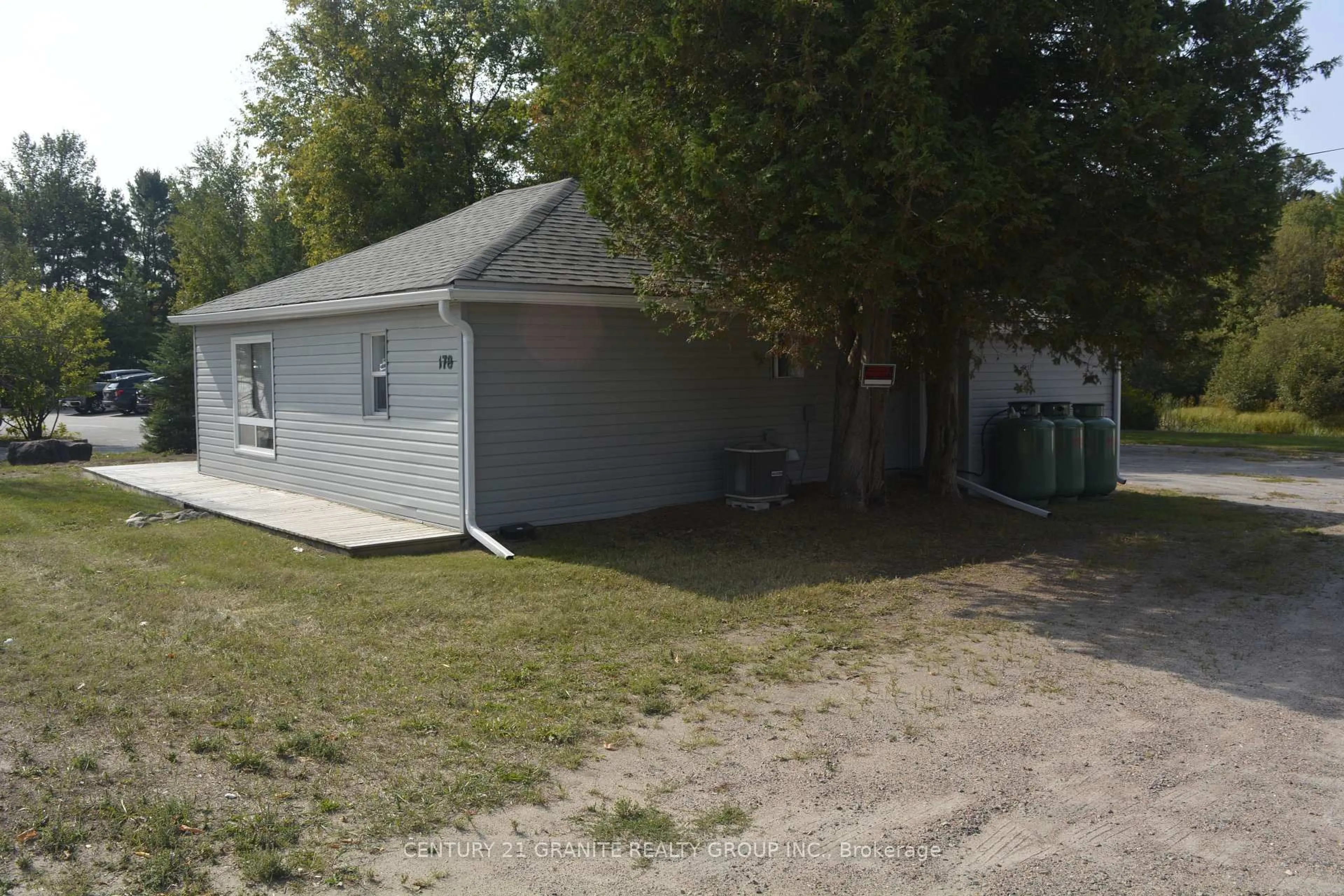 Shed for 178 Hastings St, Bancroft Ontario K0L 1C0
