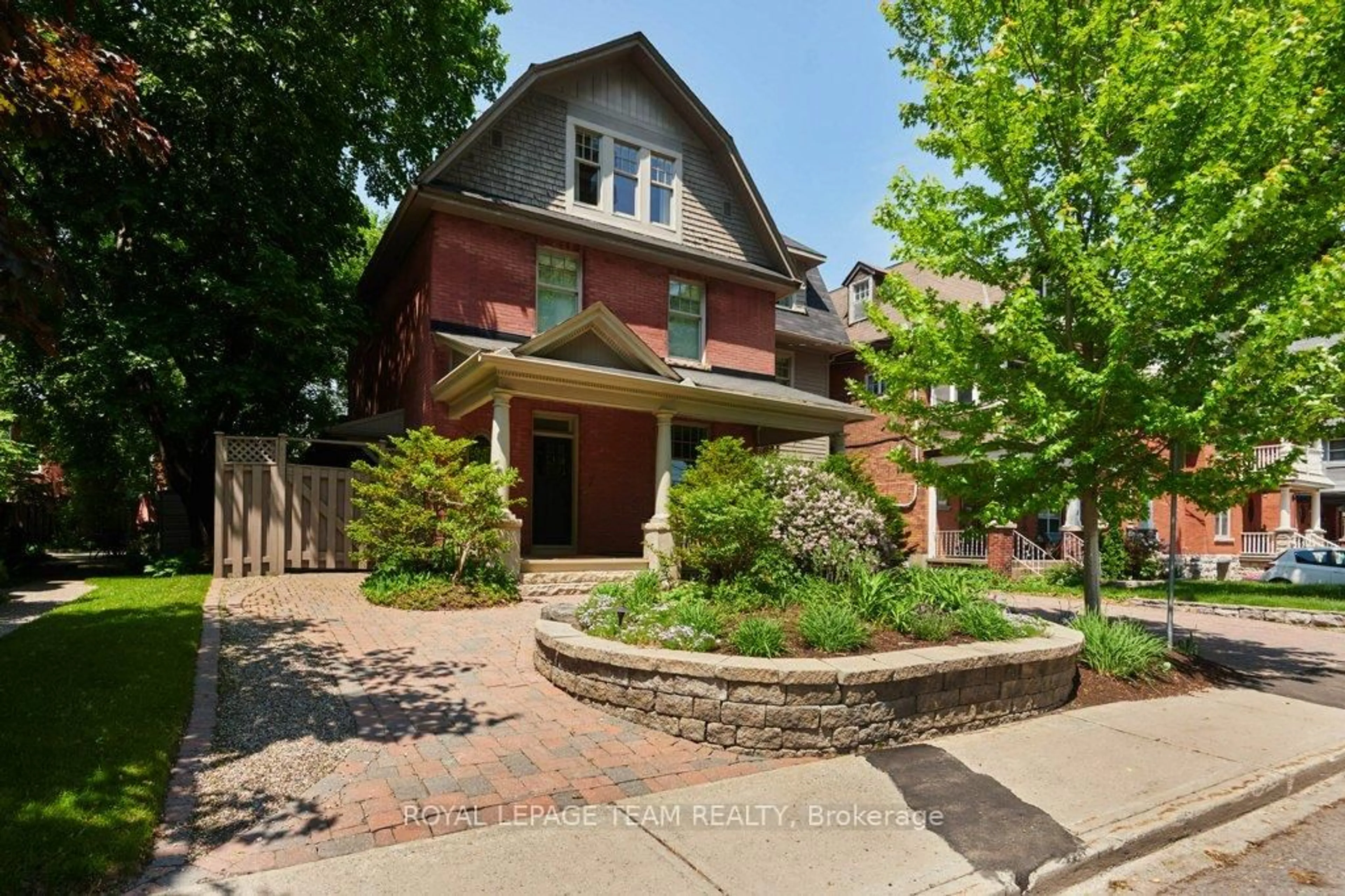 Home with brick exterior material, street for 7 Second Ave, Ottawa Ontario K1S 2H2